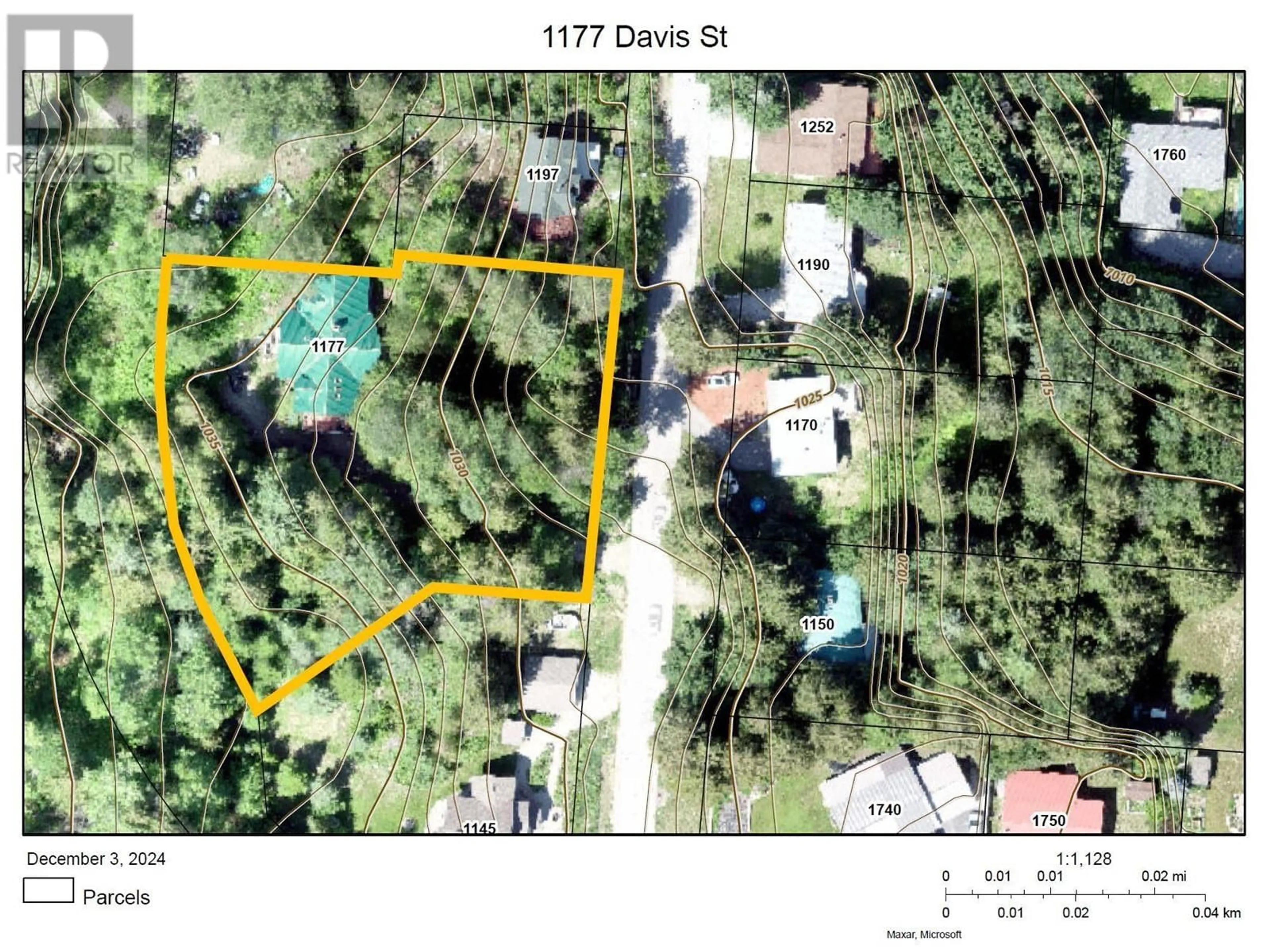 A pic from outside/outdoor area/front of a property/back of a property/a pic from drone, street for 1177 DAVIS Street, Rossland British Columbia V0G1Y0