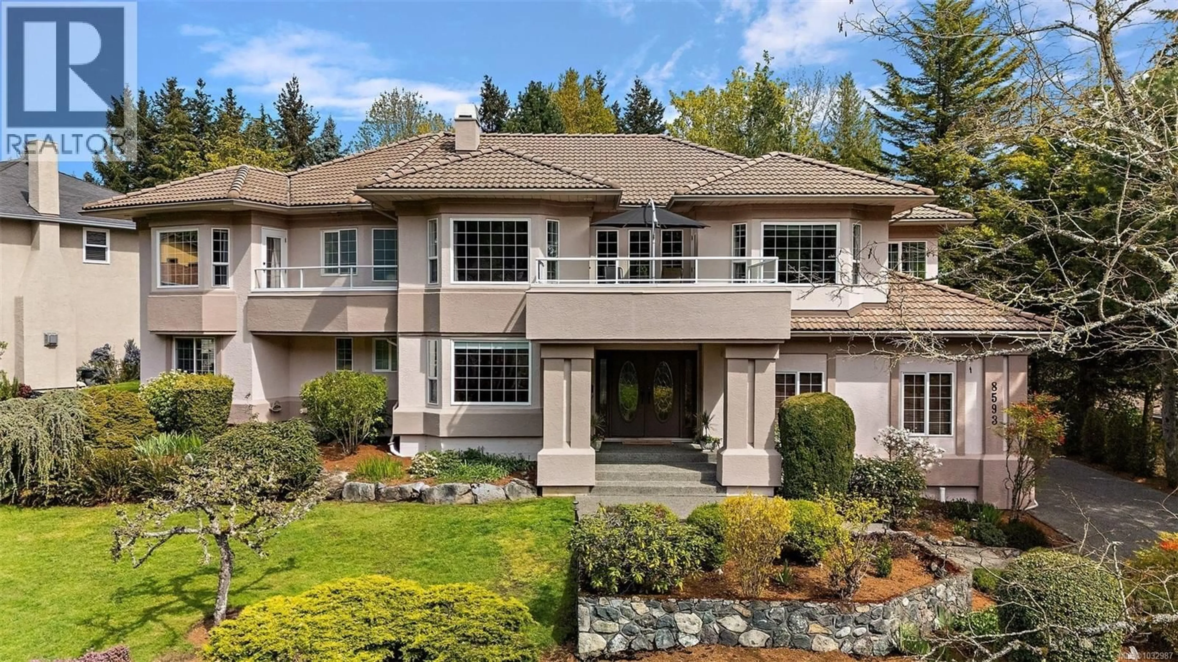 Home with vinyl exterior material, unknown for 8593 KINGCOME CRESCENT, North Saanich British Columbia V8L5C4