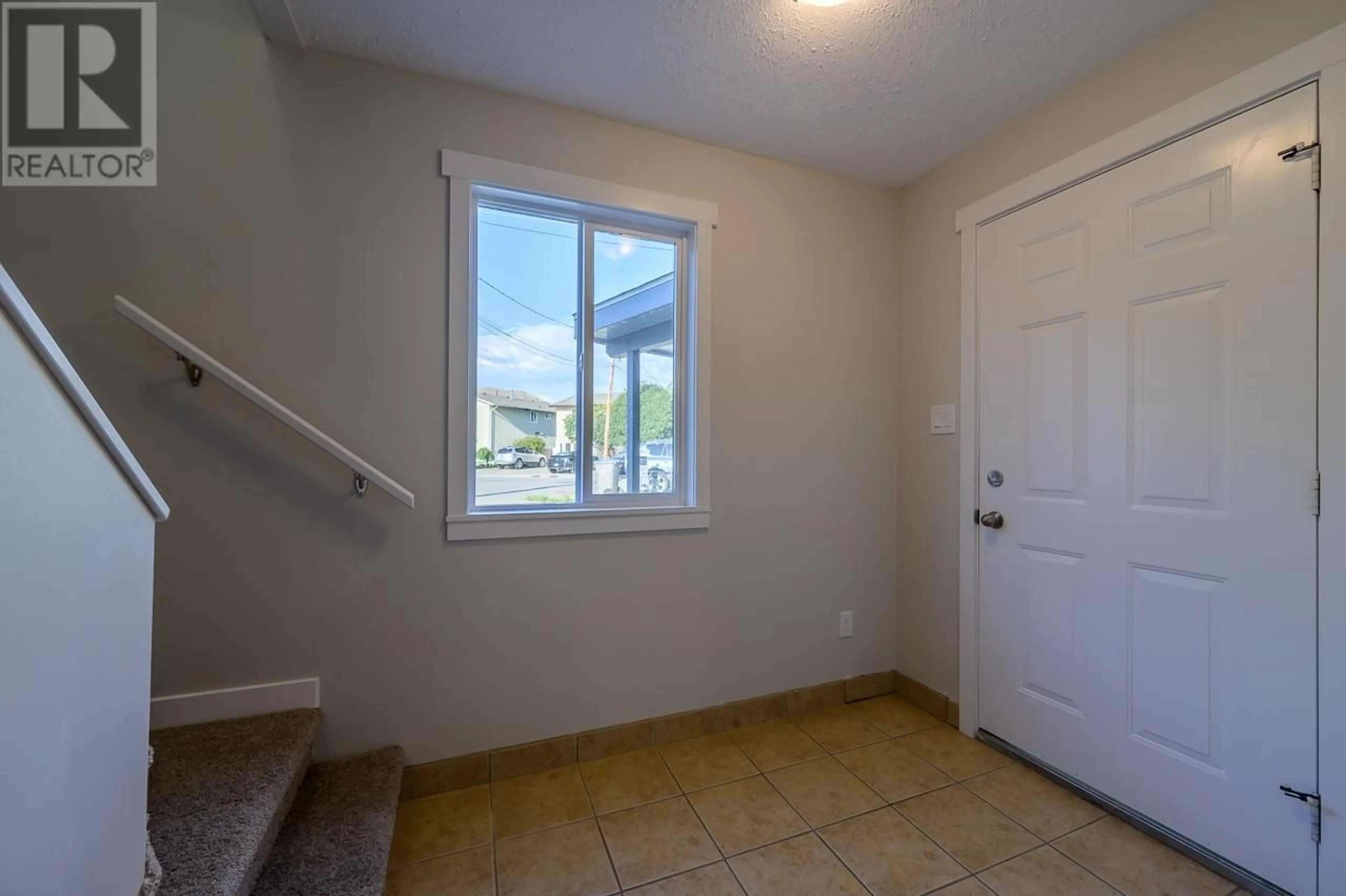 Unknown for 2663 YOUNG Place, Kamloops British Columbia V2B8A4