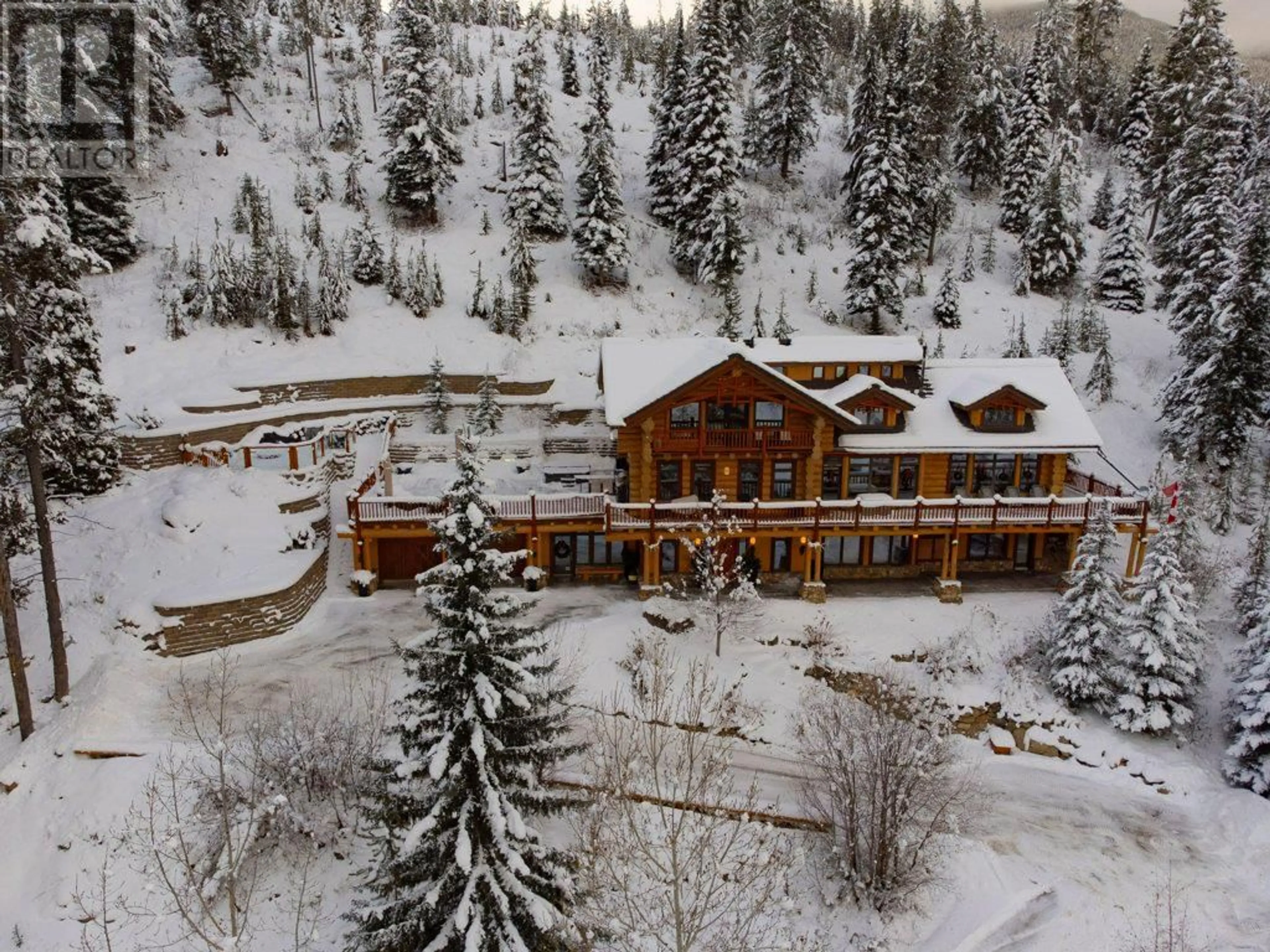 A pic from outside/outdoor area/front of a property/back of a property/a pic from drone, mountain view for 1783 GREYWOLF DRIVE, Panorama British Columbia V0A1T0