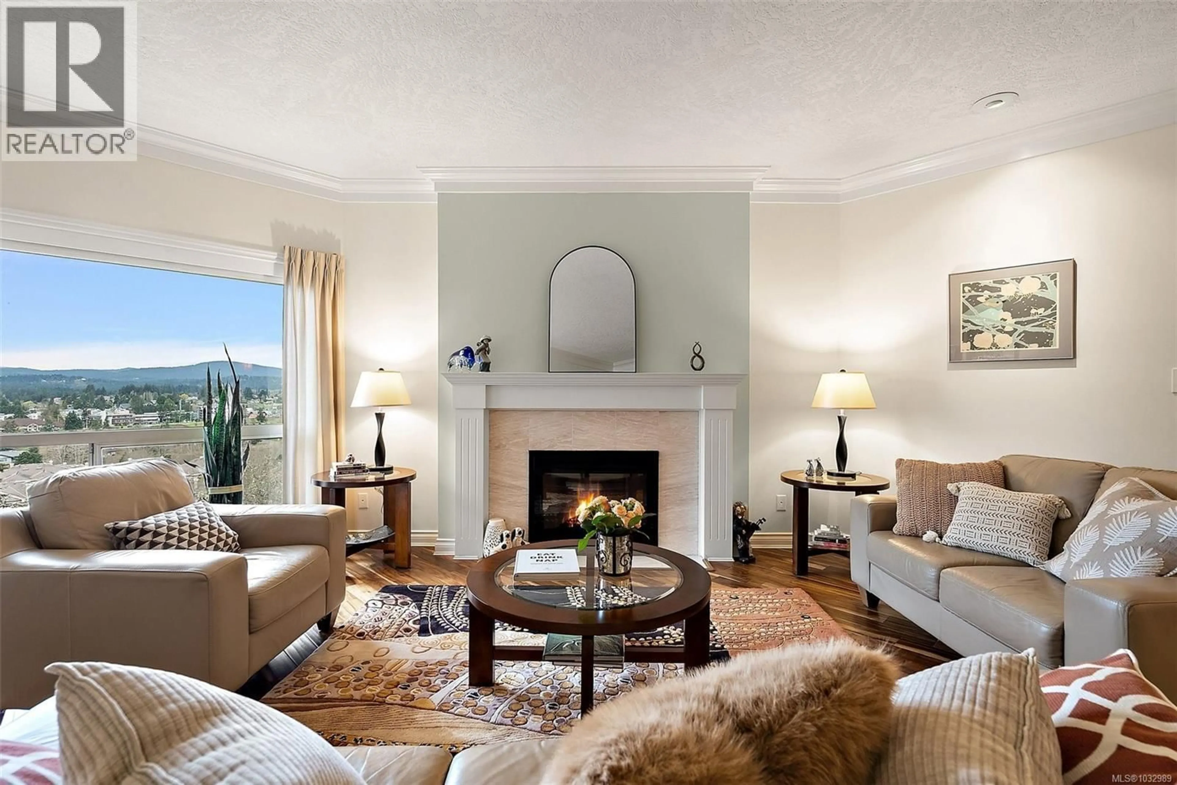 Living room with furniture, unknown for 13 - 4300 STONEYWOOD LANE, Saanich British Columbia V8X5A5