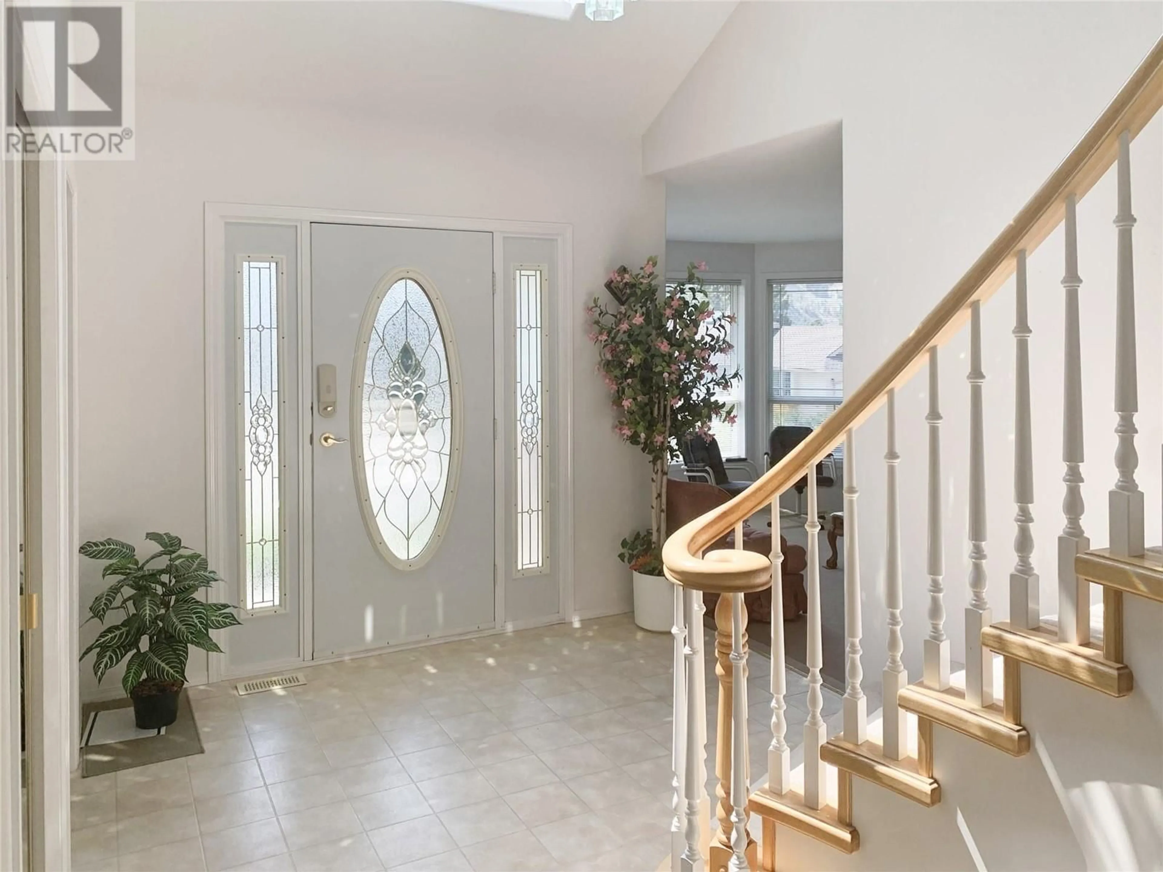 Indoor foyer for 3497 Navatanee Drive, Kamloops British Columbia V2H1S1