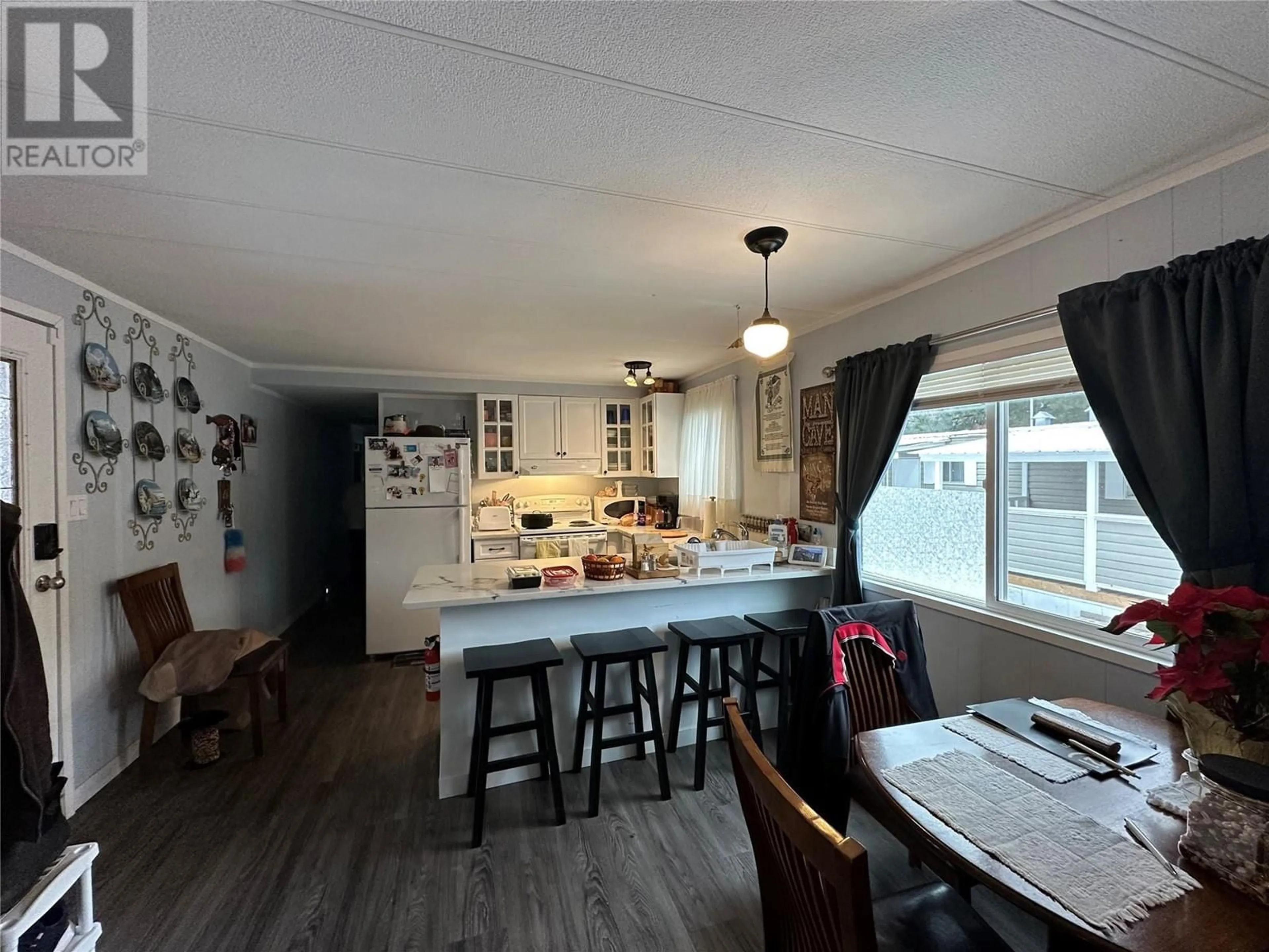 Open concept kitchen for 473 CORINA Avenue Unit# 15, Princeton British Columbia V0X1W0