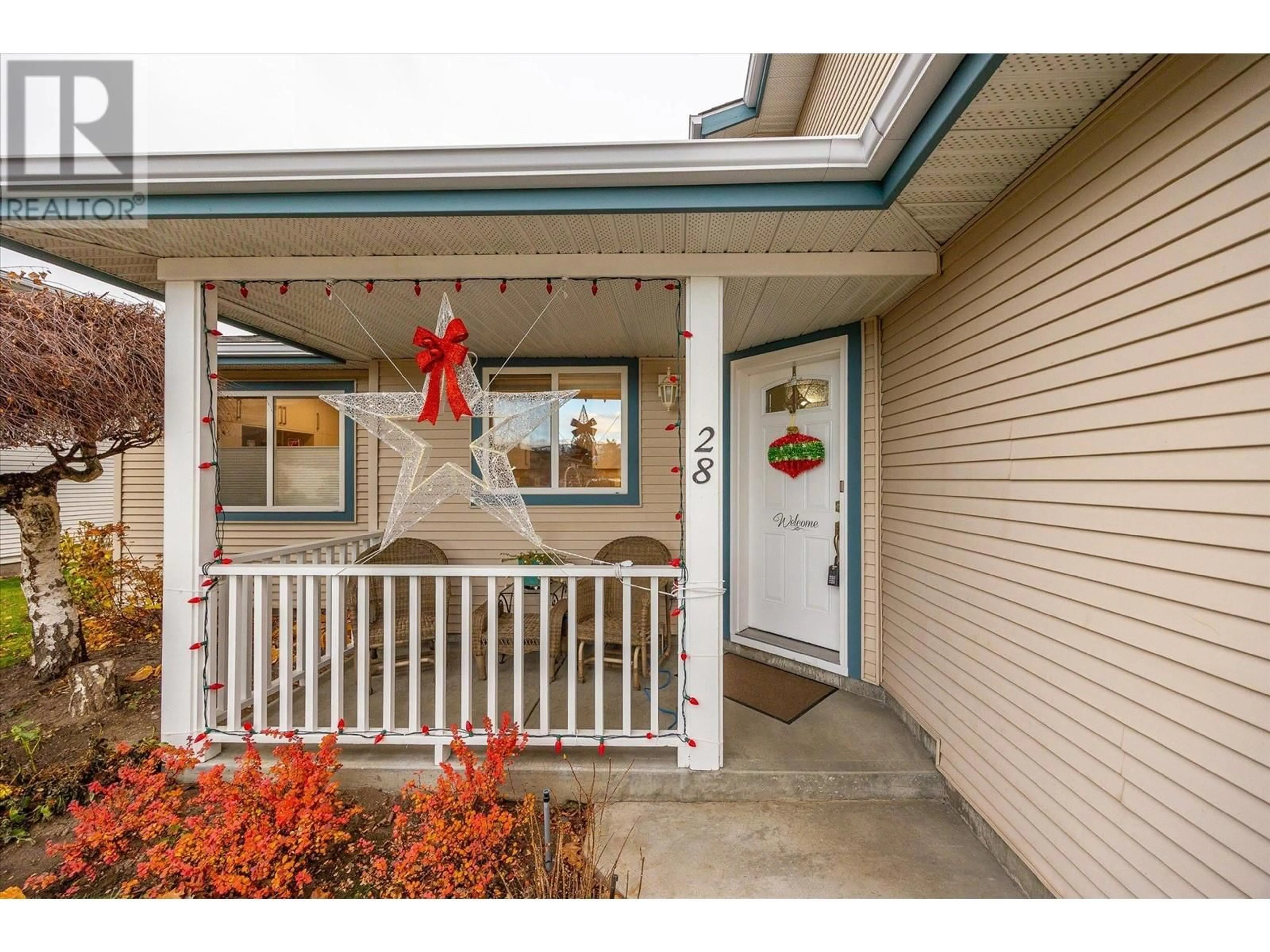 Indoor entryway for 1120 Guisachan Road Unit# 28, Kelowna British Columbia V1Y9R5