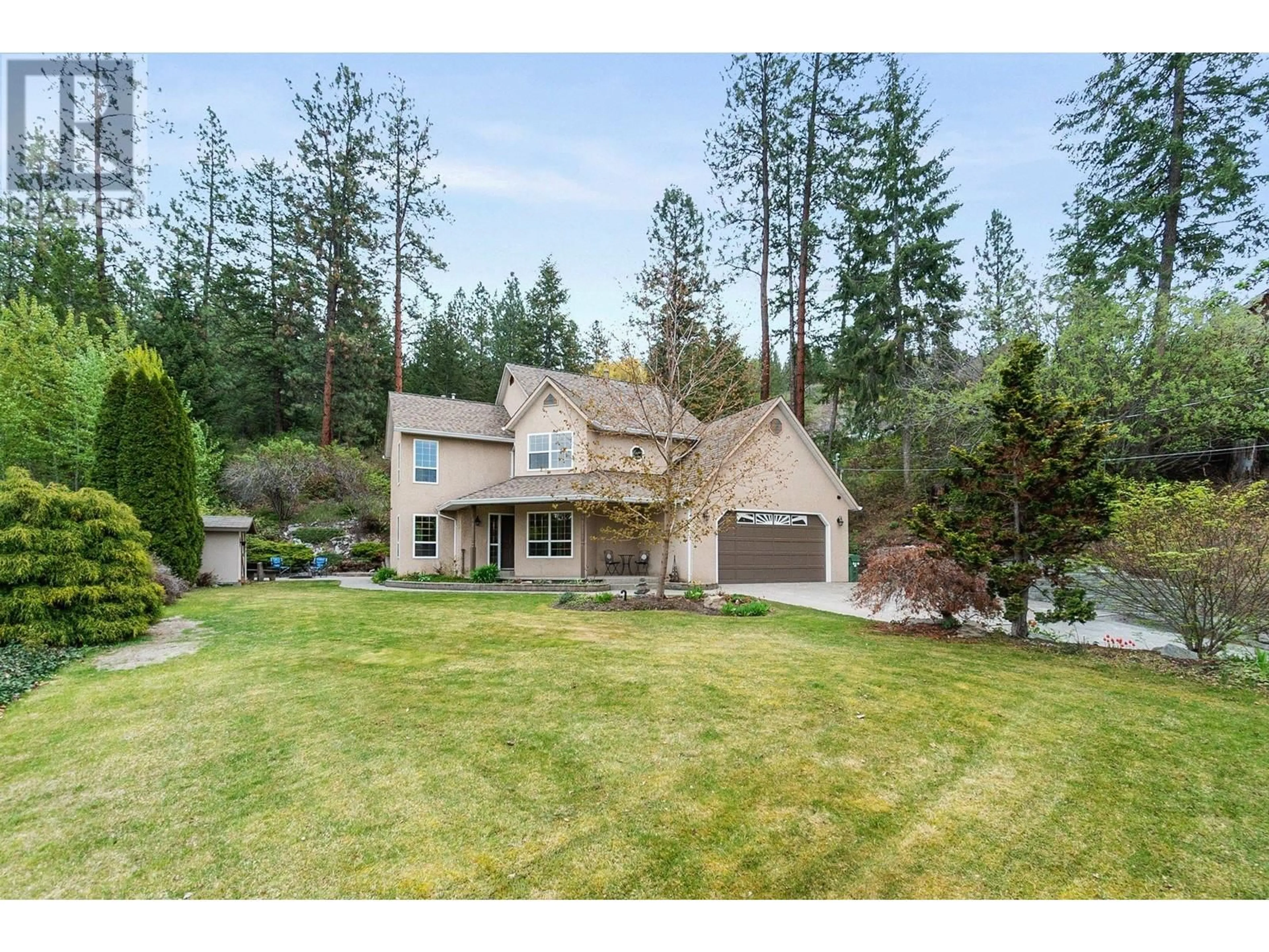 A pic from outside/outdoor area/front of a property/back of a property/a pic from drone, unknown for 3281 JUNIPER DRIVE, Naramata British Columbia V0H1N1