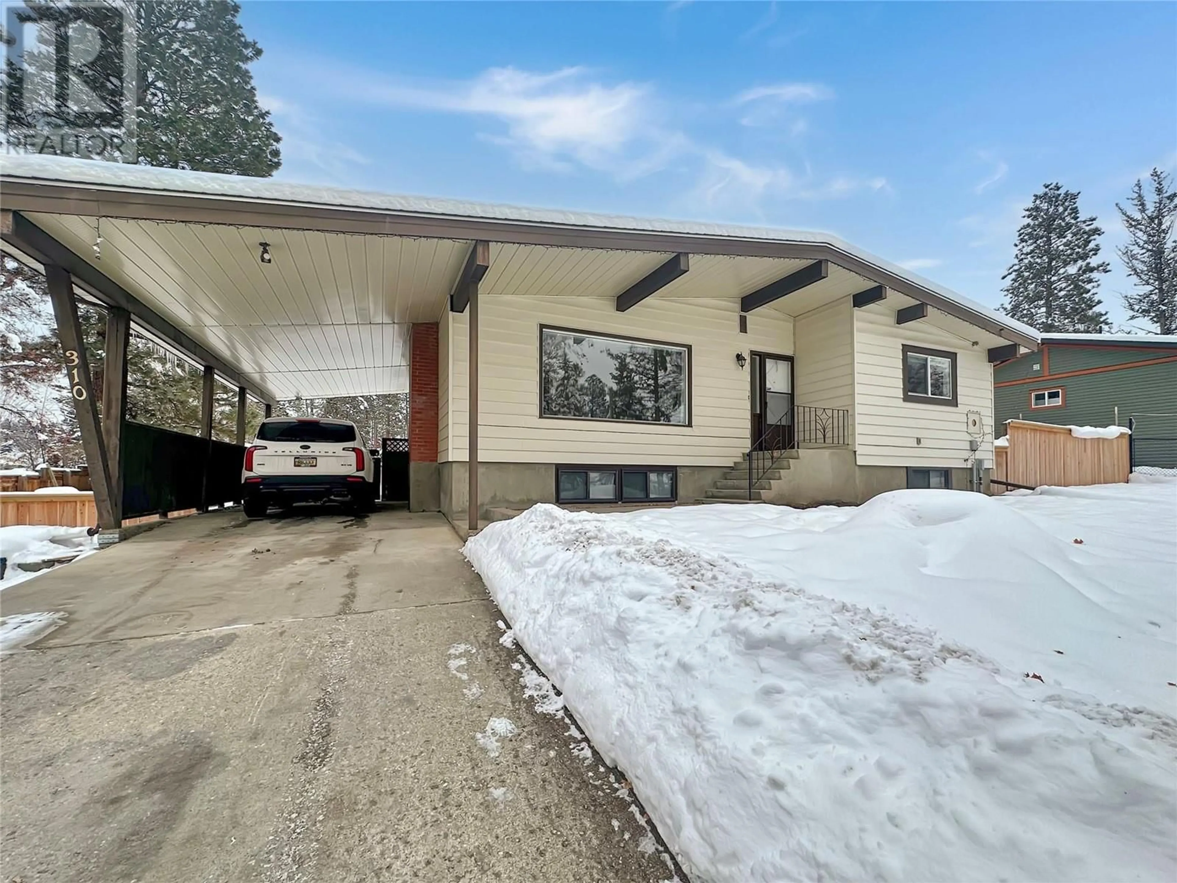 Frontside or backside of a home, the street view for 310 27 A Avenue S, Cranbrook British Columbia V1C3J7