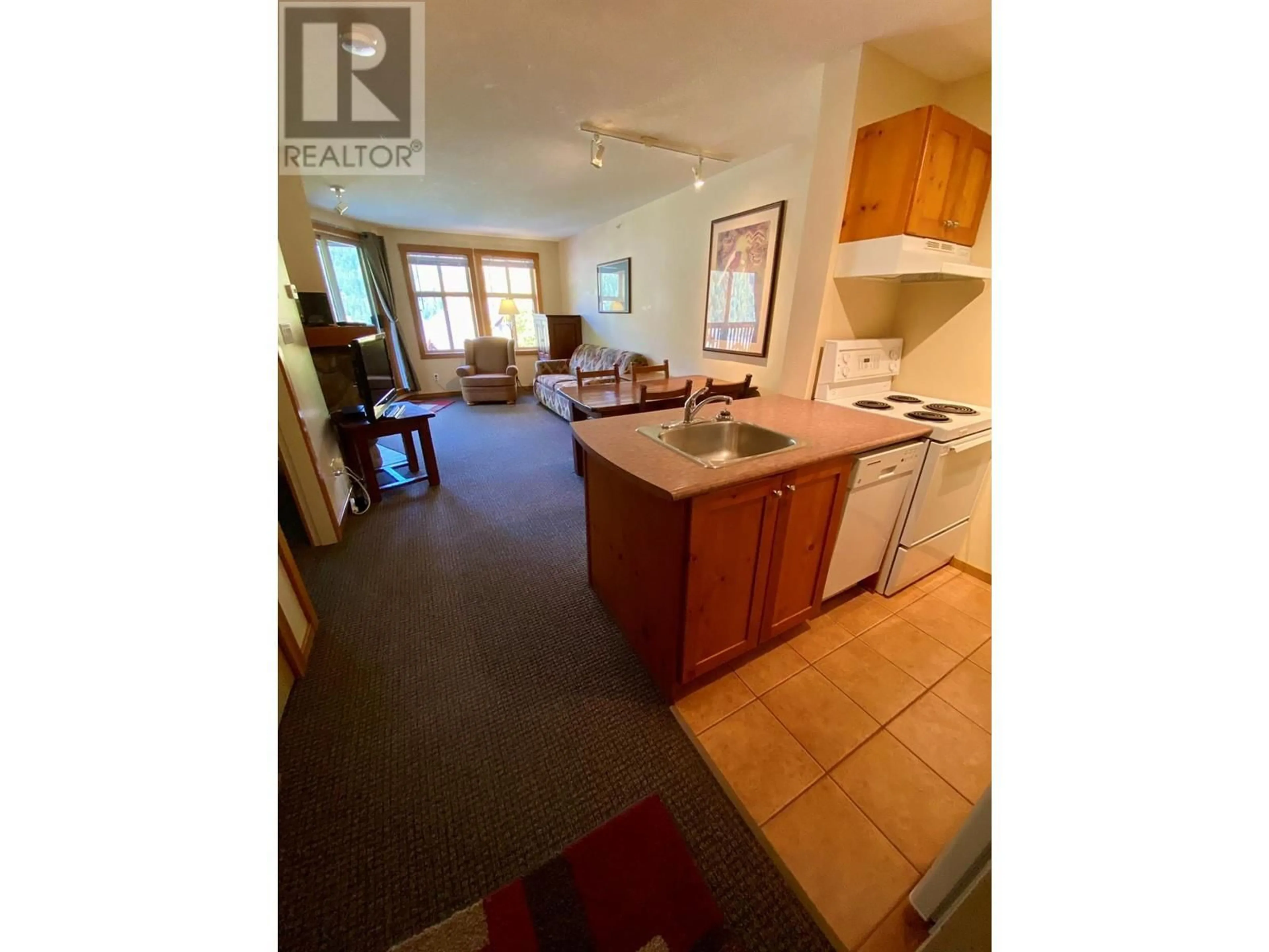 Open concept kitchen, unknown for 2050 Summit Drive Unit# 306, Panorama British Columbia V0A1T0