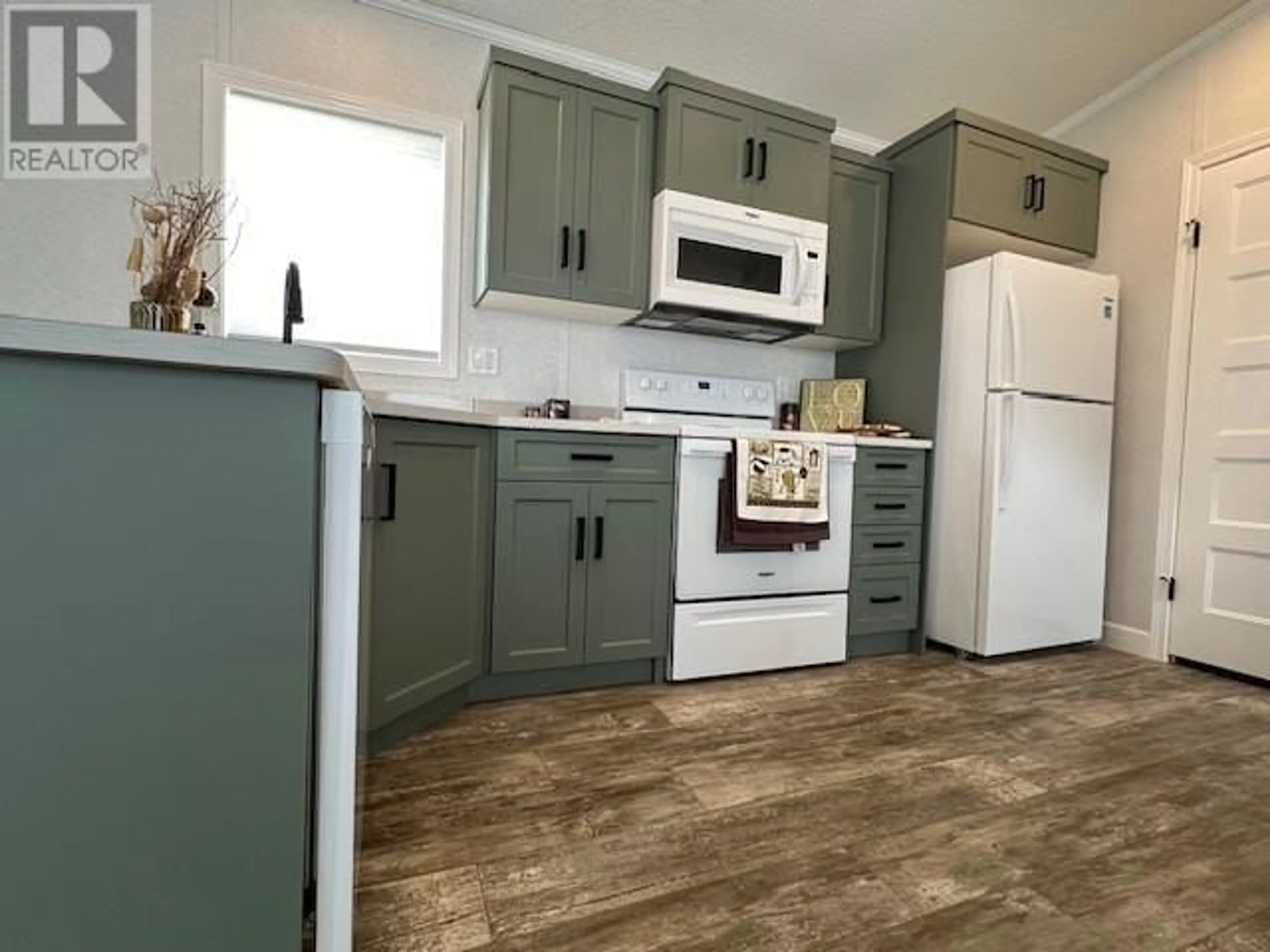 Open concept kitchen, unknown for 29 - 235 AYLMER ROAD, Chase British Columbia V0E1M0