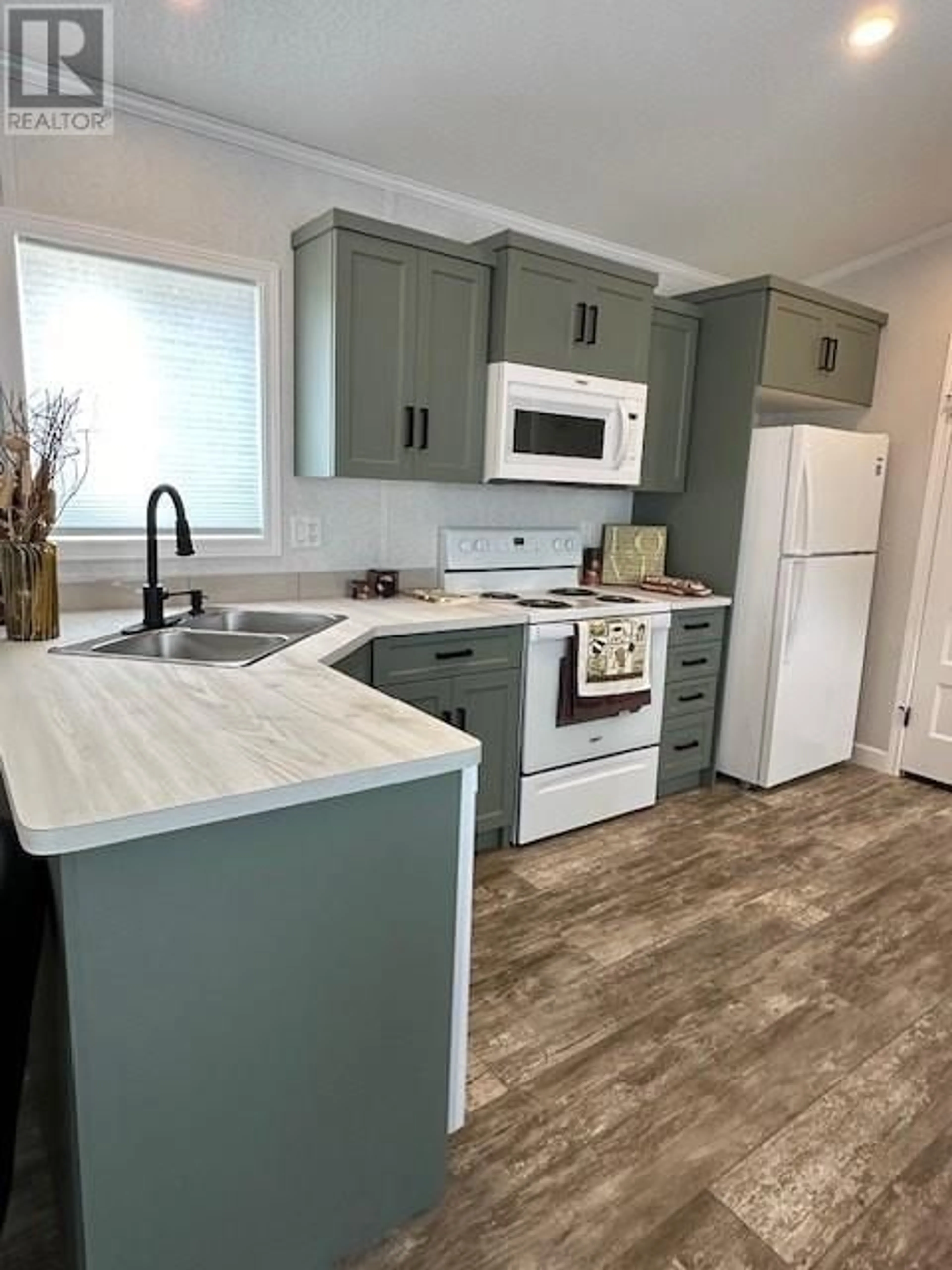 Open concept kitchen, unknown for 29 - 235 AYLMER ROAD, Chase British Columbia V0E1M0