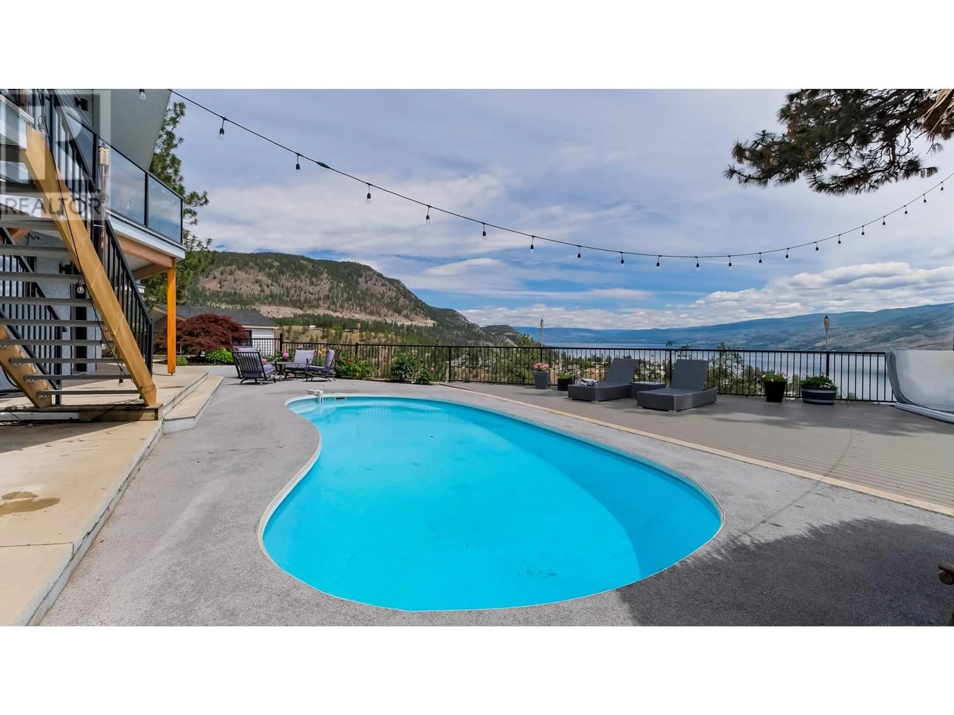 Pool for 4181 6 Avenue, Peachland British Columbia V0H1X5