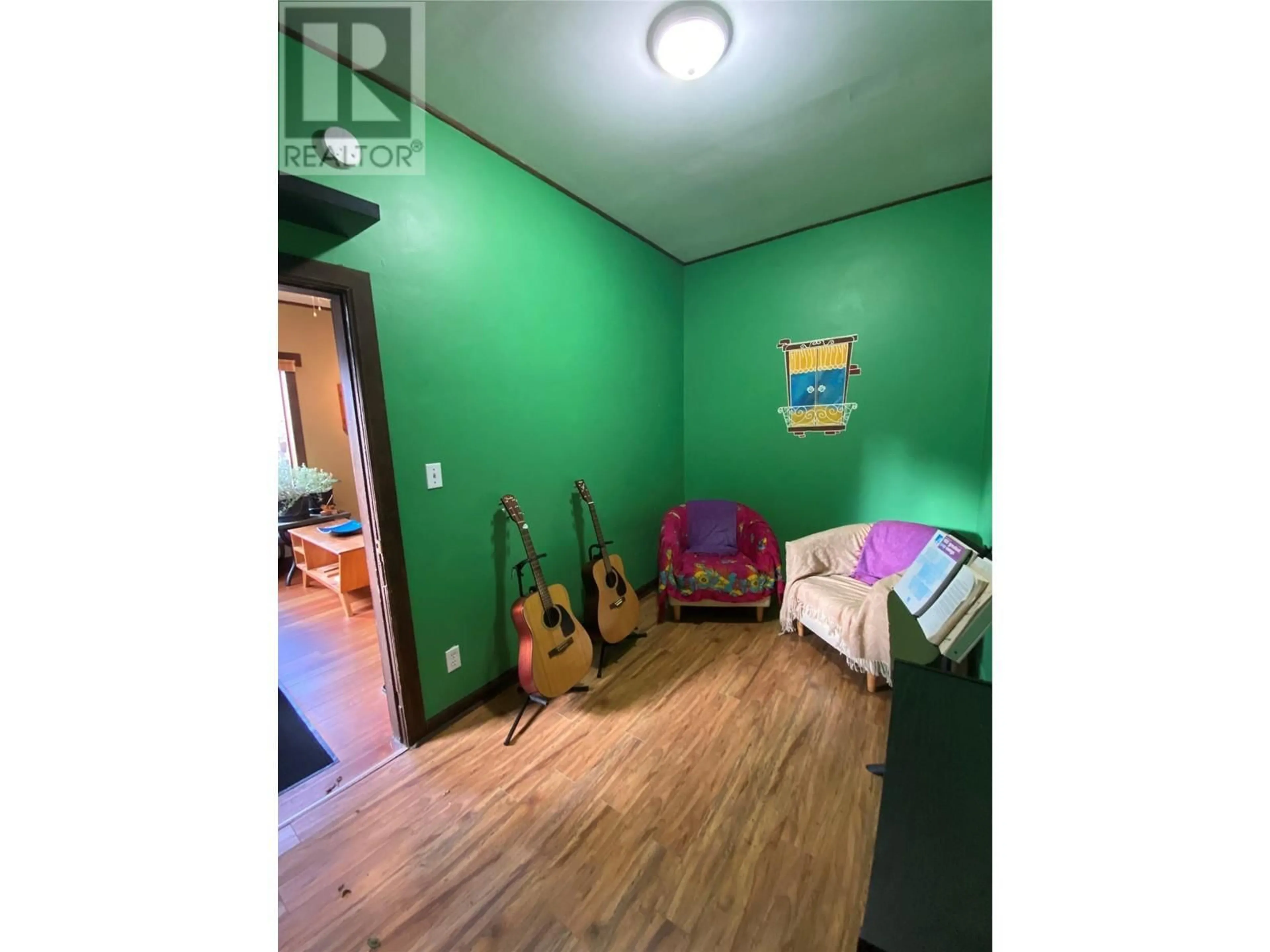 A pic of a room for 919 EDGEWOOD Avenue, Nelson British Columbia V1L4E1