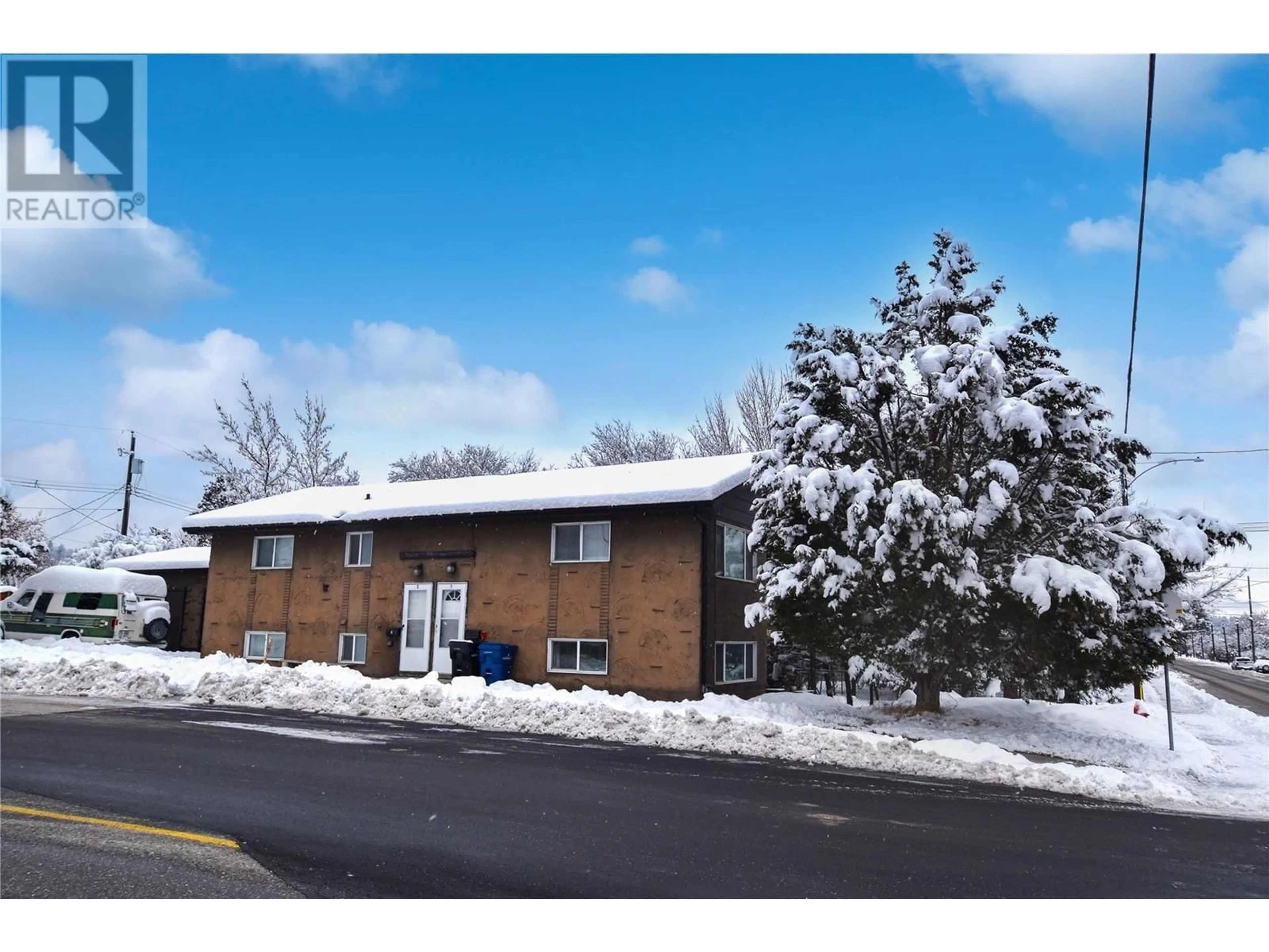 Unknown for 1 & 2 - 335 3RD AVE S STREET, Cranbrook British Columbia V1C2C1