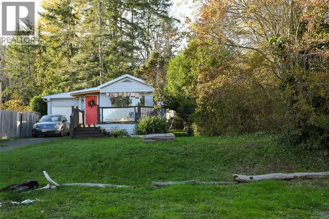 5557 HORNE STREET, Union Bay 2