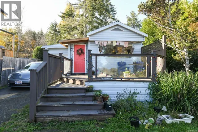 5557 HORNE STREET, Union Bay 4