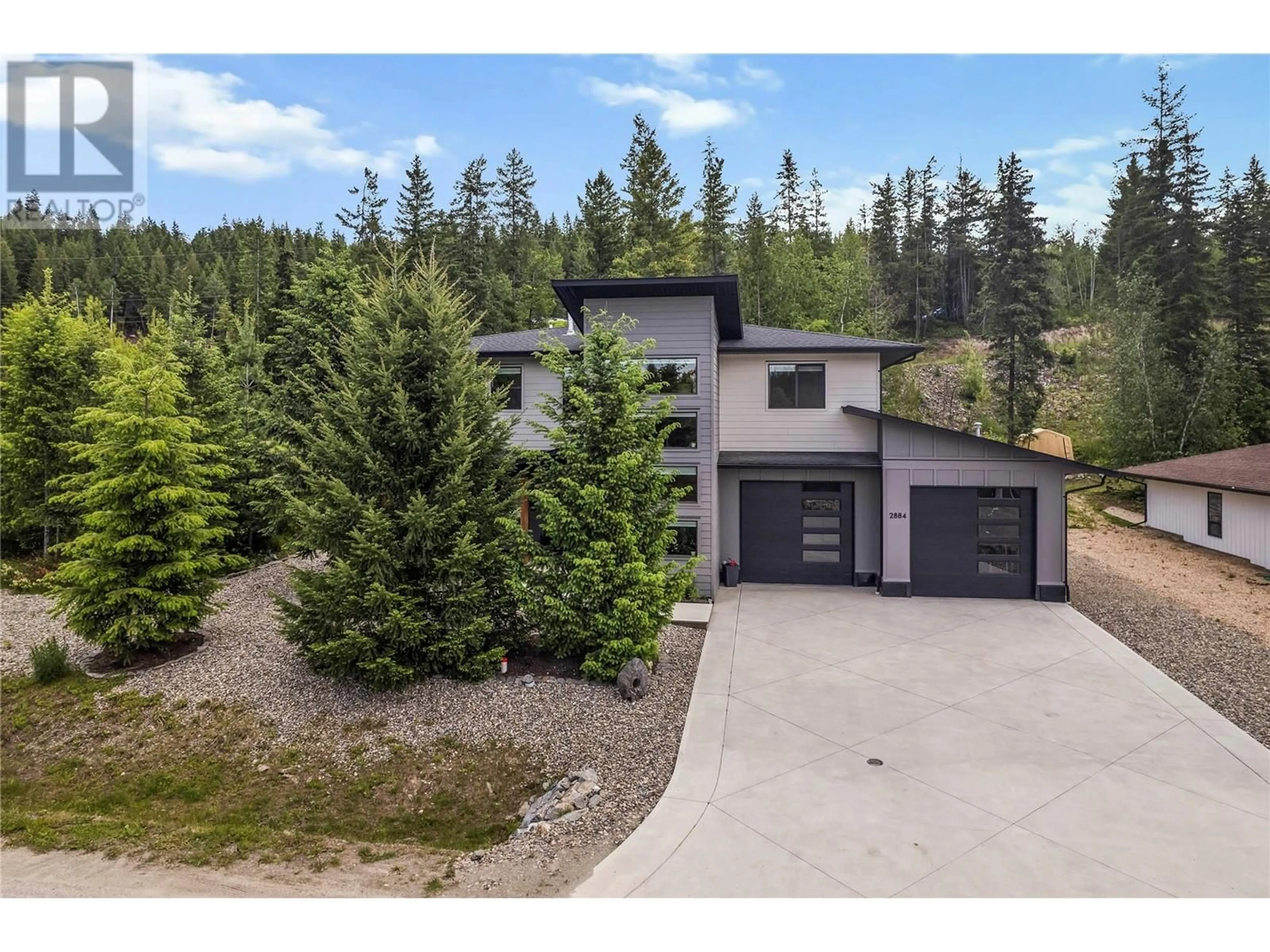 A pic from outside/outdoor area/front of a property/back of a property/a pic from drone, unknown for 2884 Golf Course Drive, Blind Bay British Columbia V0E1H2