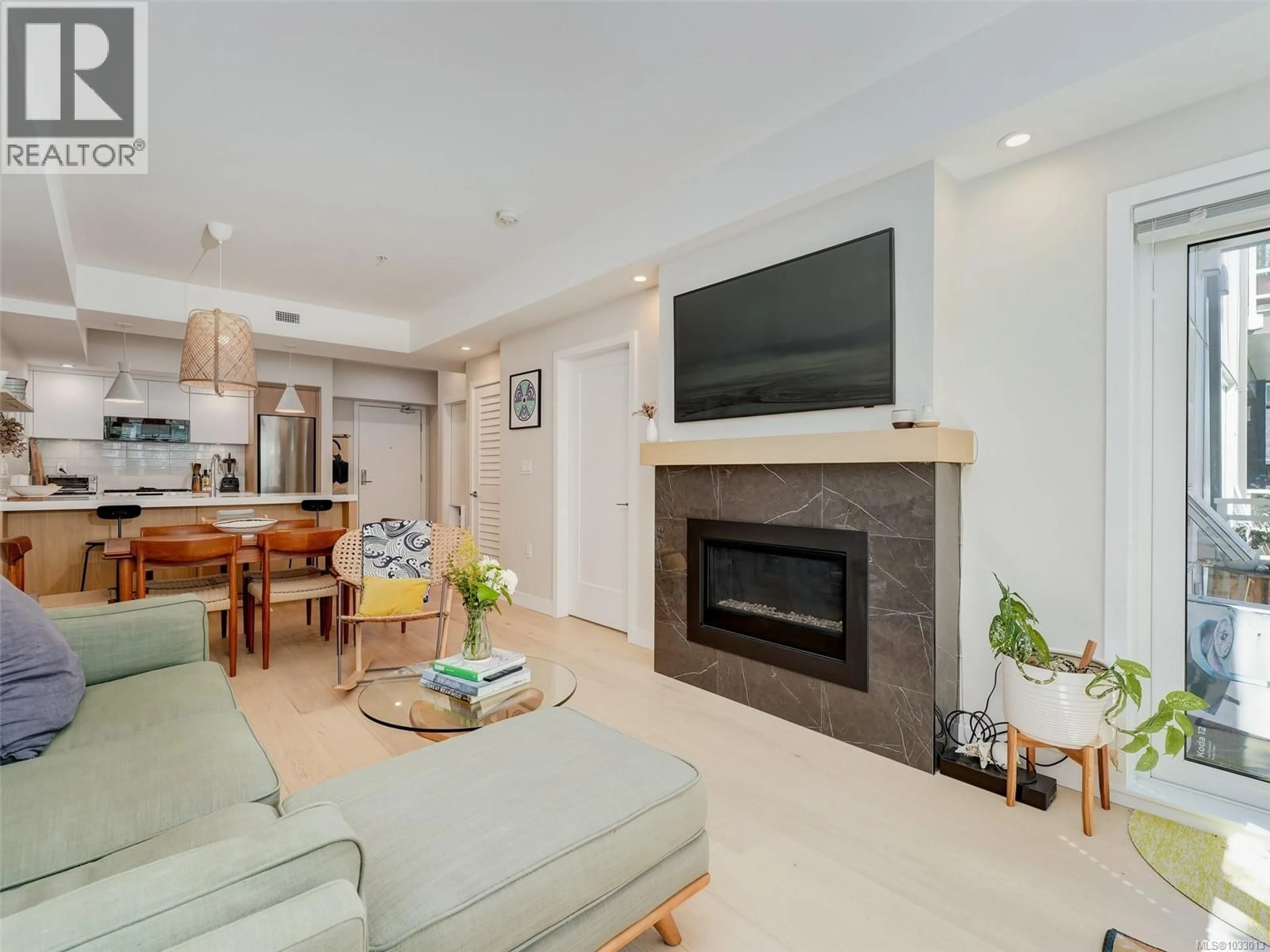 Living room with furniture, unknown for 206 - 9861 THIRD STREET, Sidney British Columbia V8L3A8