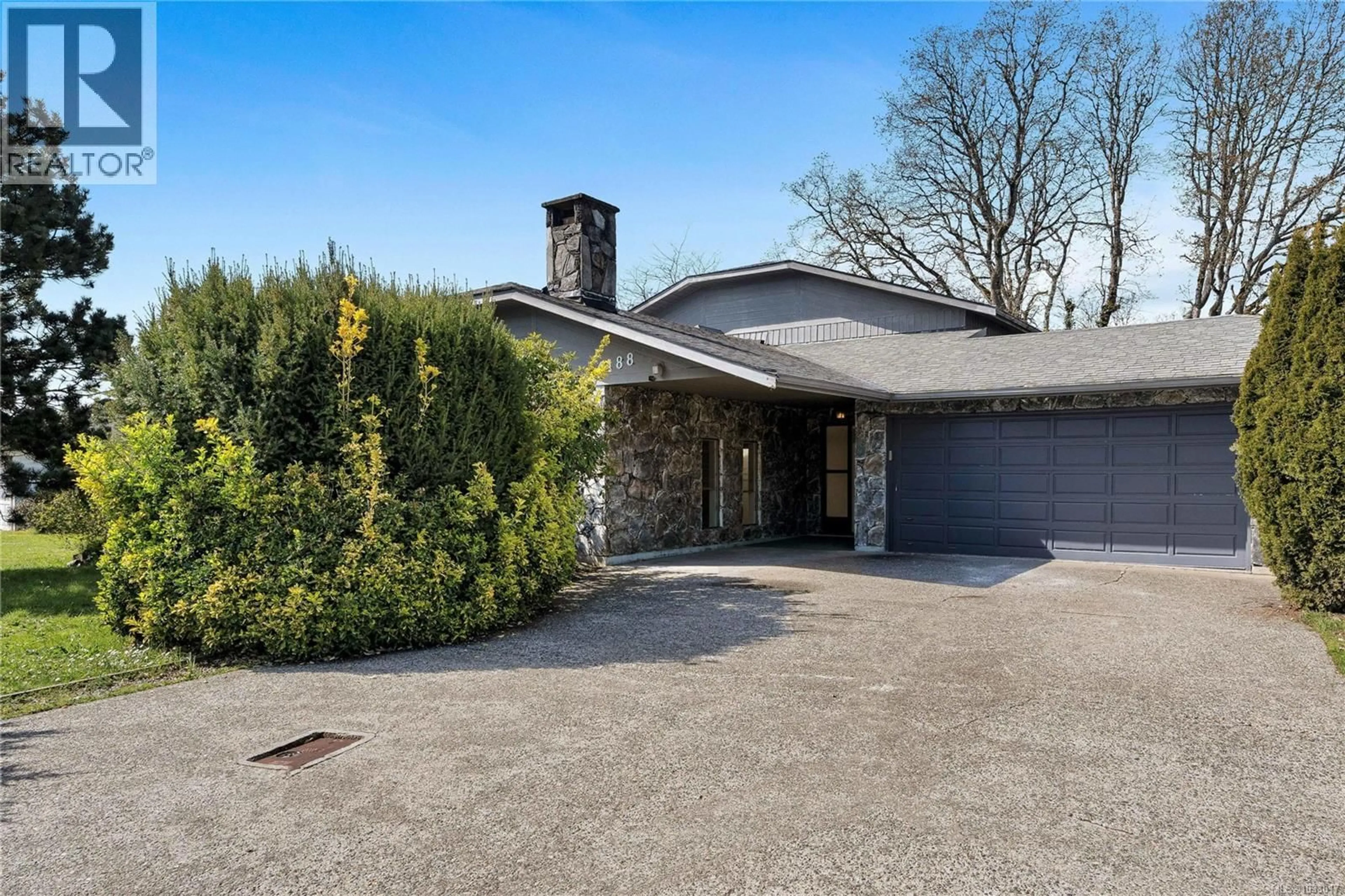 Unknown for 4188 KINCAID STREET, Saanich British Columbia V8X4N8