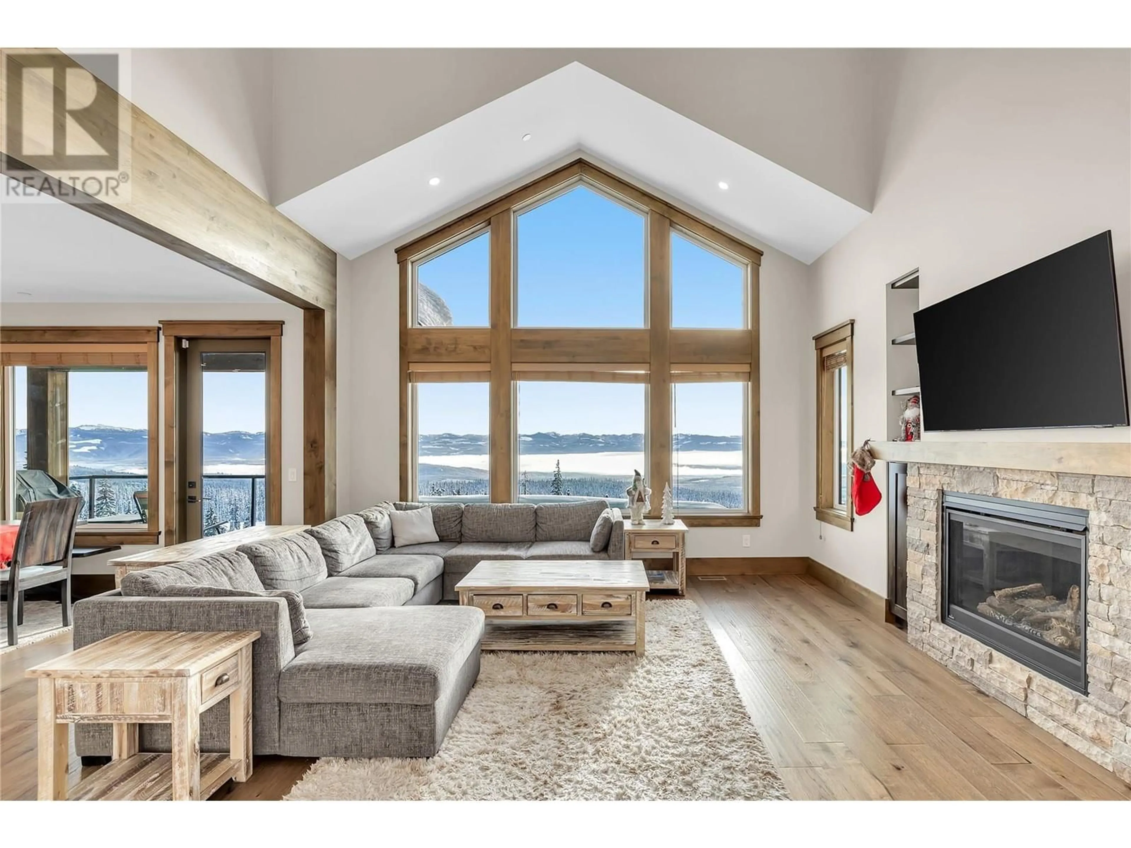 Living room with furniture, unknown for 550 Feathertop Way, Big White British Columbia V1P1P3