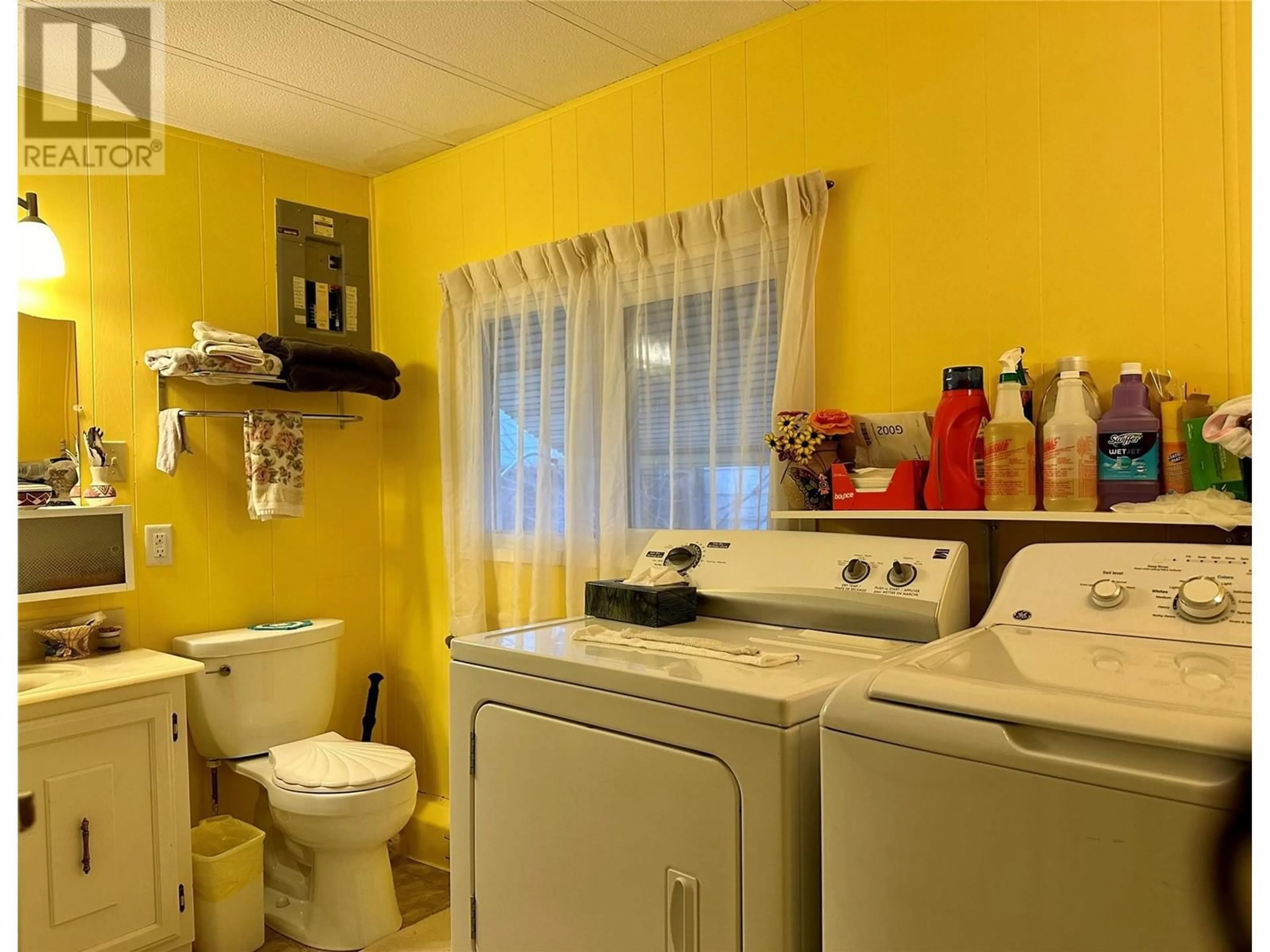 Laundry room for 6633 PARK Drive Unit# 25, Oliver British Columbia V0H1T4