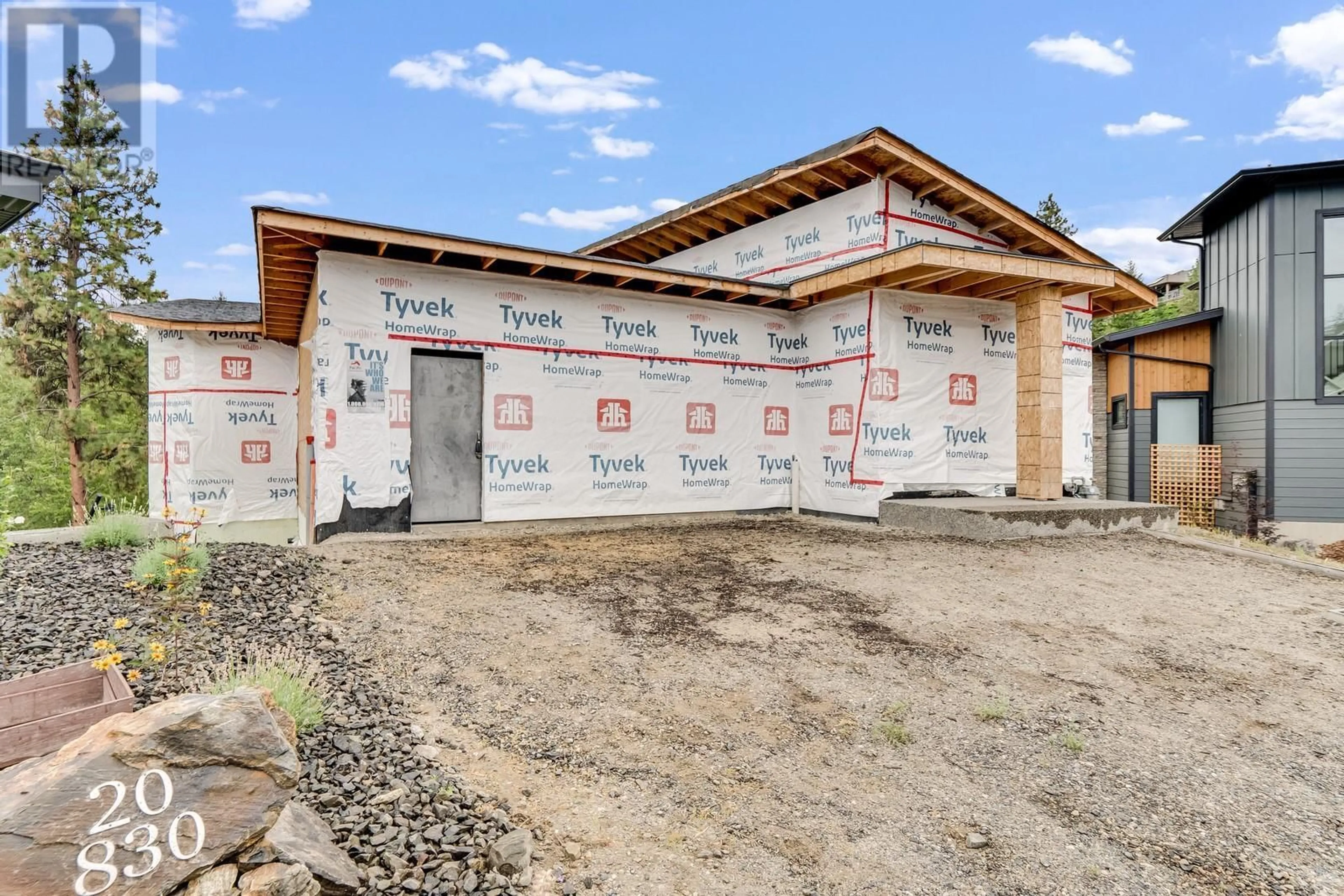 Home with vinyl exterior material, building for 830 Westview Way Unit# 21, West Kelowna British Columbia V1Z0A5