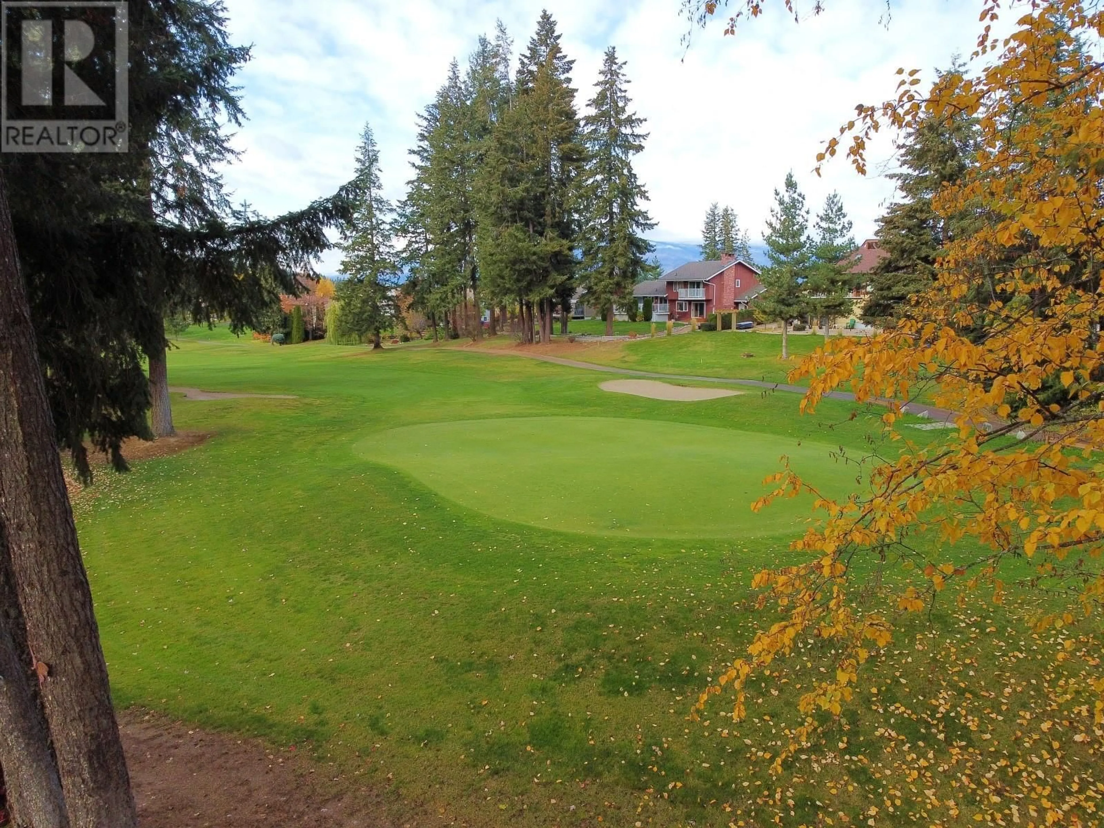 Blurry image for 2508 GOLF VIEW CRESCENT, Blind Bay British Columbia V0E1H2