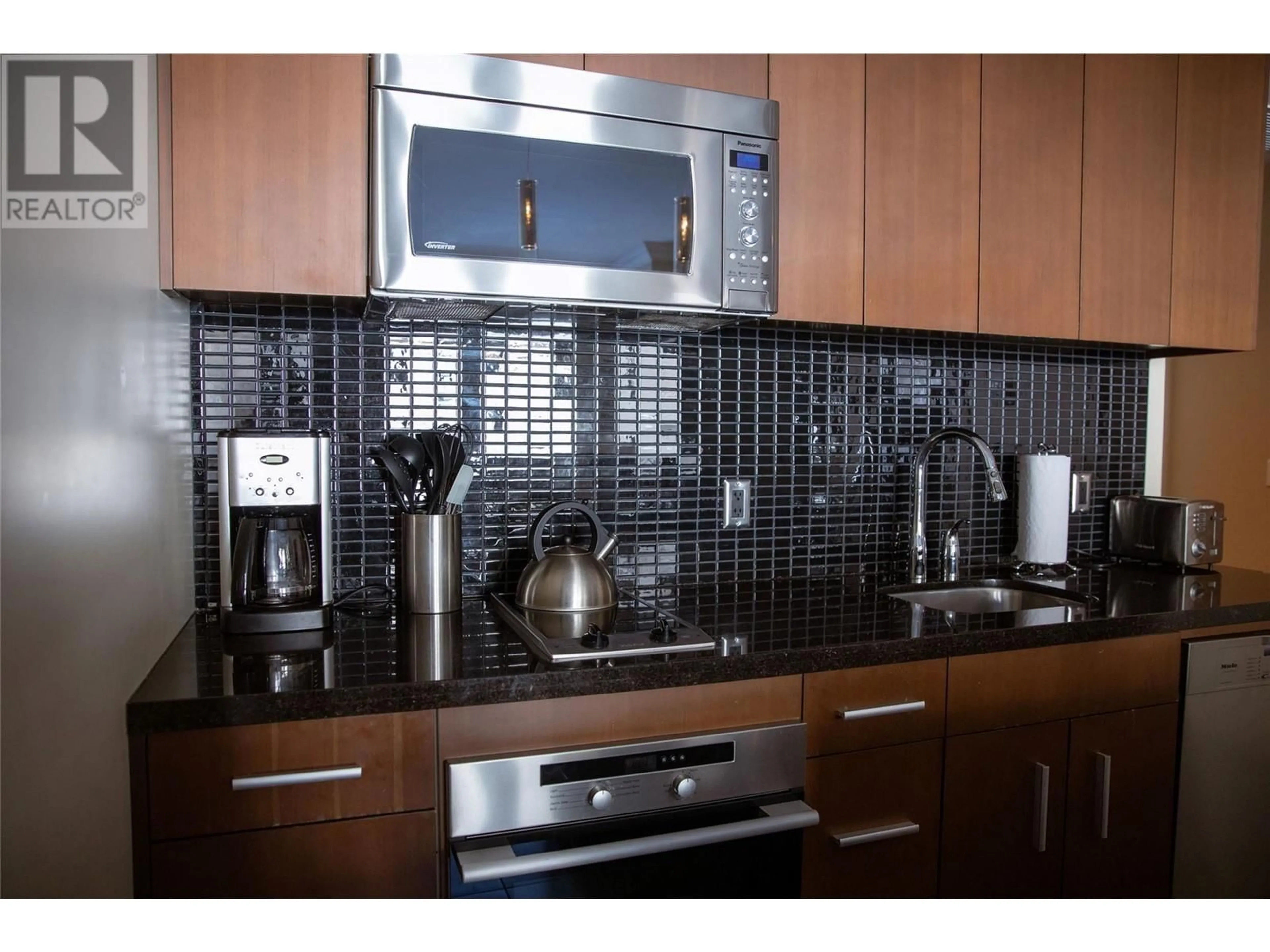 Standard kitchen, unknown for 2533 - 2950 CAMOZZI ROAD, Revelstoke British Columbia V0E2S0