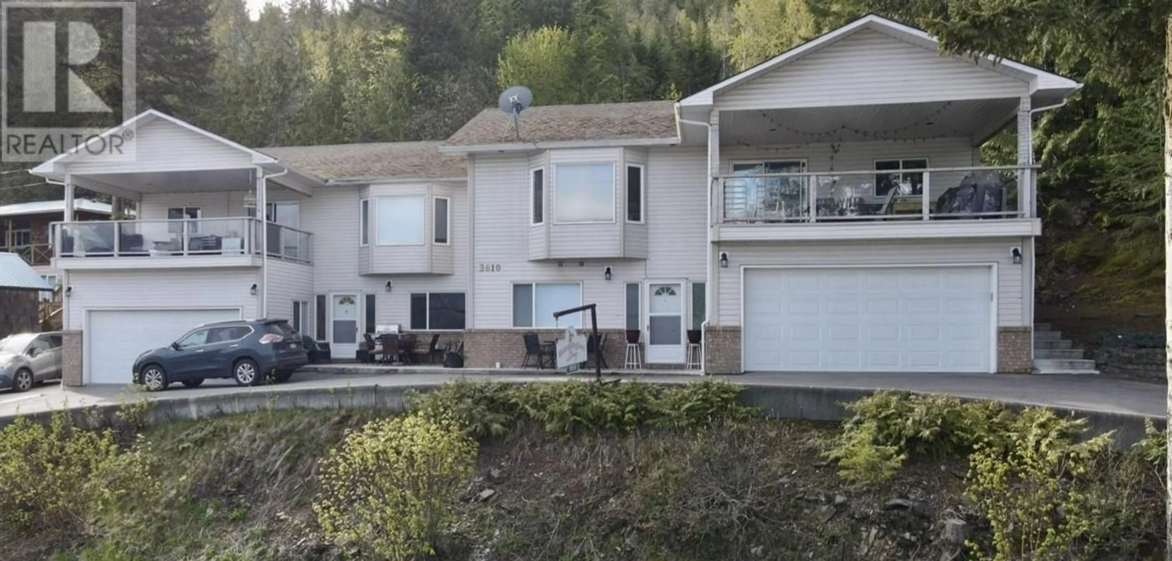 A pic from outside/outdoor area/front of a property/back of a property/a pic from drone, unknown for 3610 Eagle Bay Road Unit# D, Eagle Bay British Columbia V0E1T0