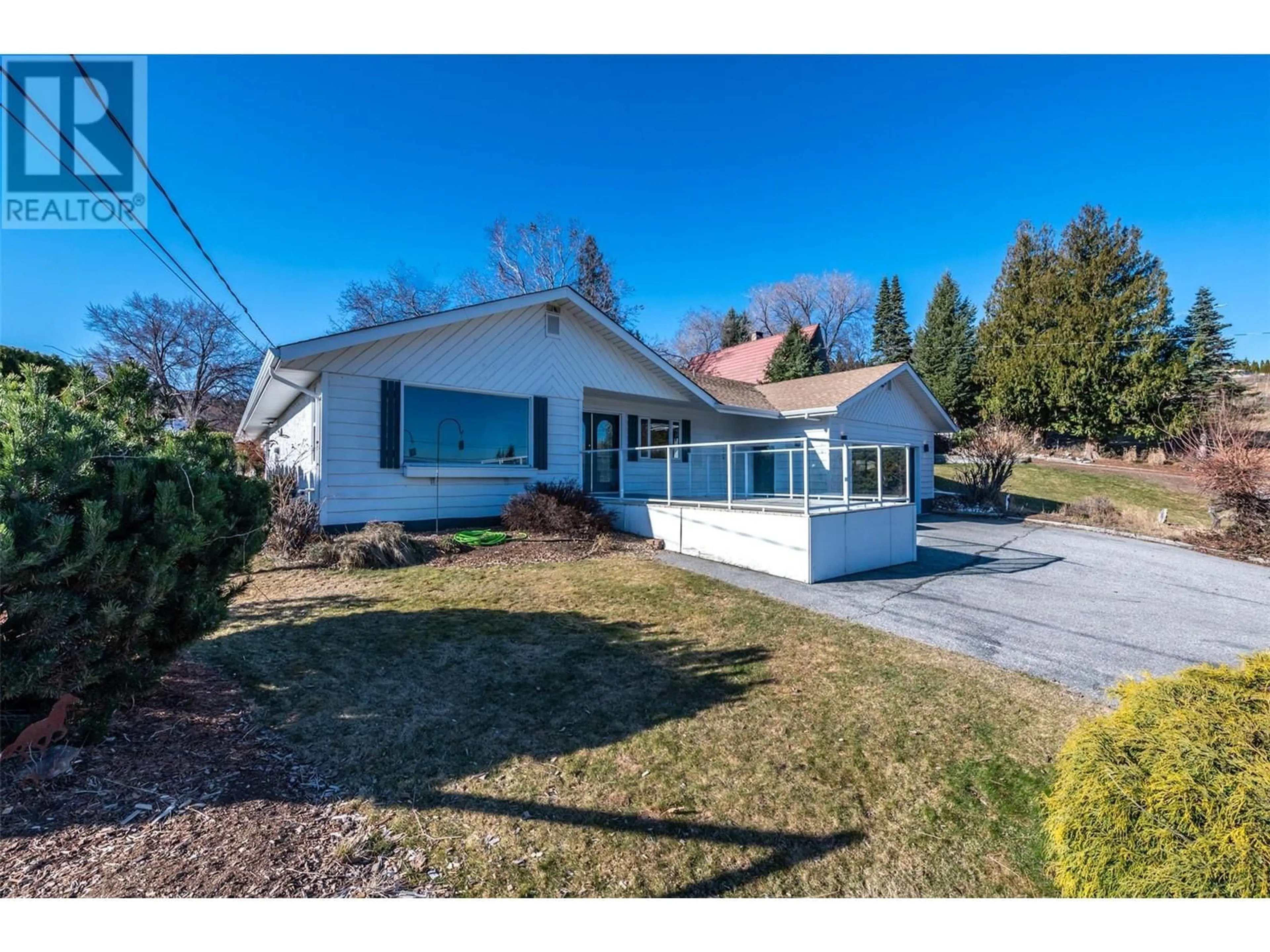 A pic from outside/outdoor area/front of a property/back of a property/a pic from drone, street for 149 Pineview Drive, Kaleden British Columbia V0H1K0