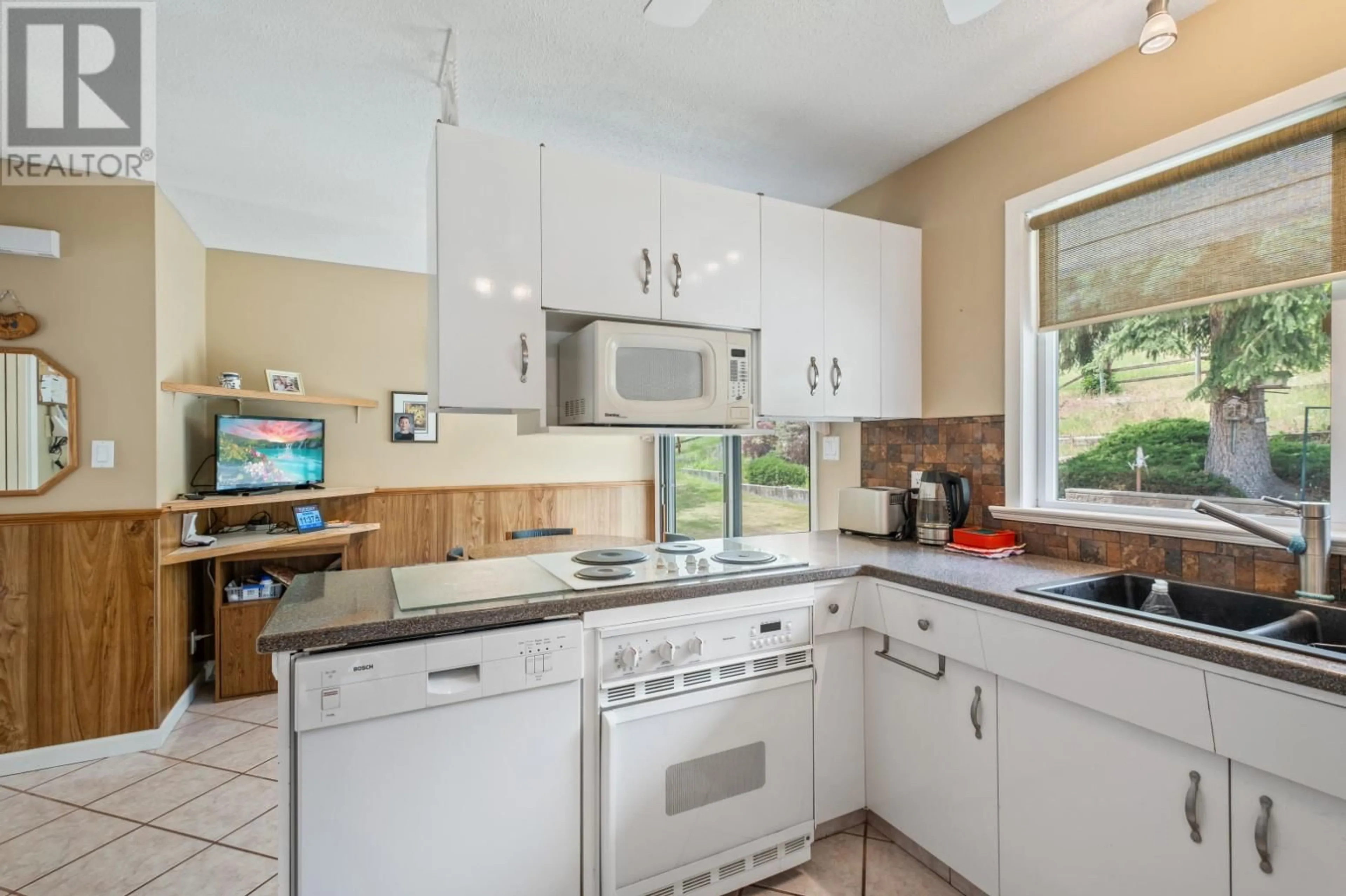 Standard kitchen, ceramic/tile floor for 3620 WEBBER ROAD, West Kelowna British Columbia V4T1J9