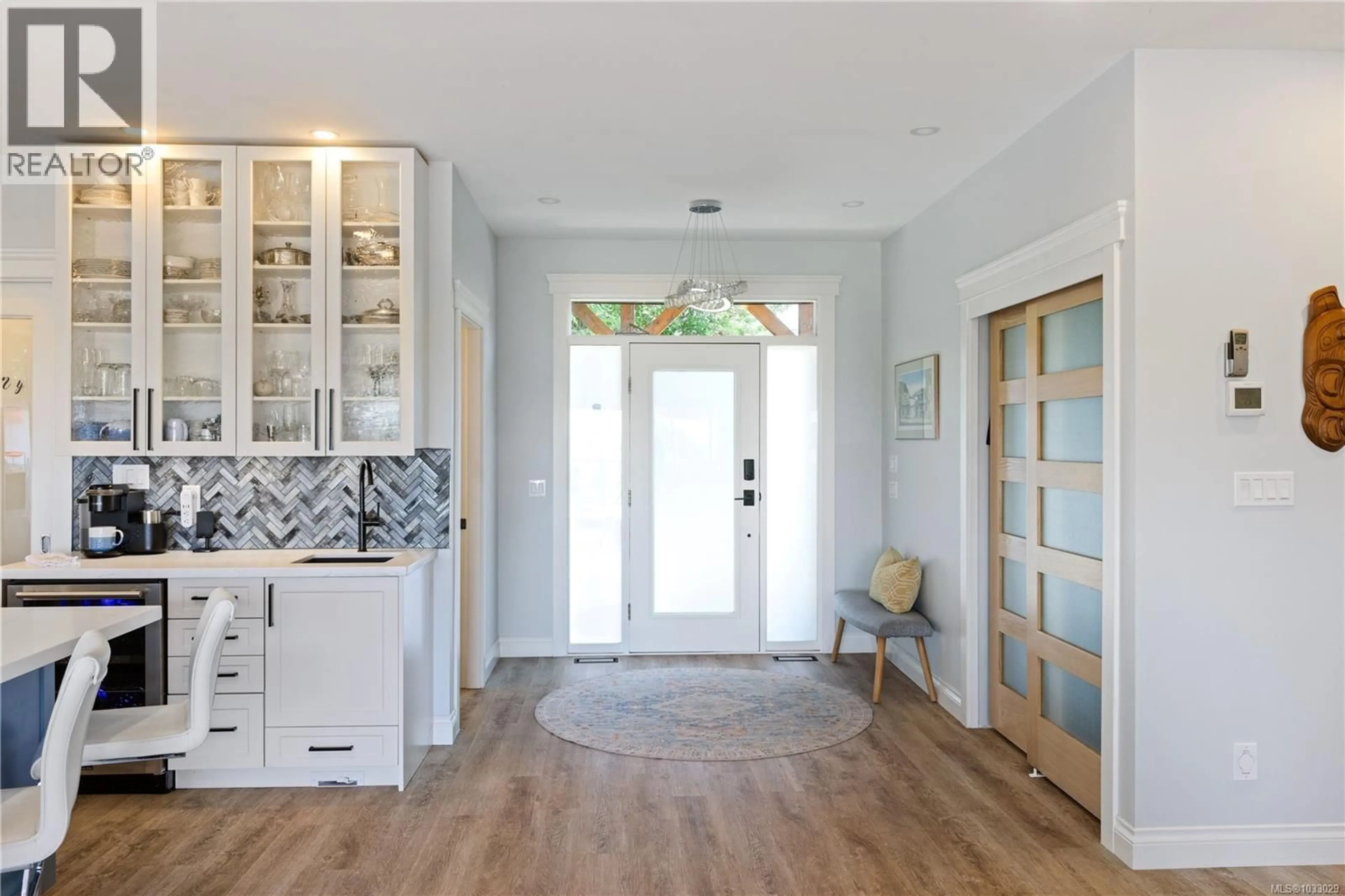 Indoor entryway for 8630 ALDOUS TERRACE, North Saanich British Columbia V8L1L2