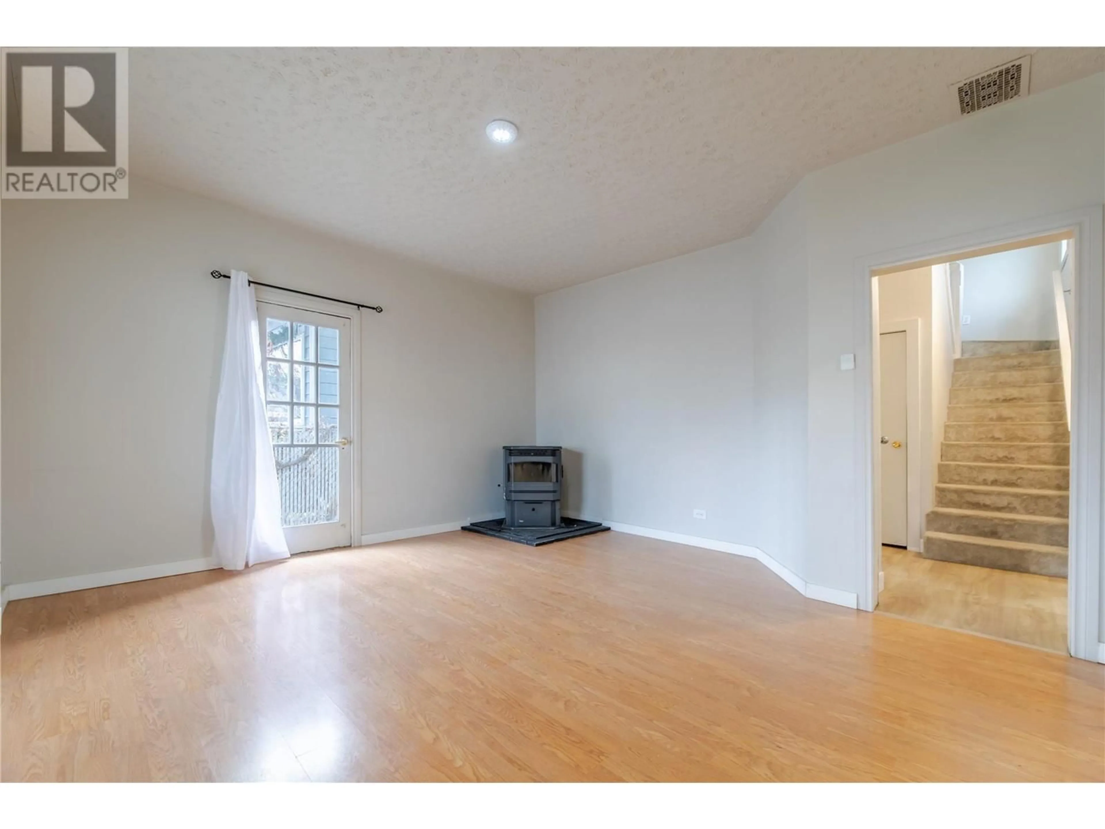 A pic of a room for 597 BURNS Street, Penticton British Columbia V2A4W9