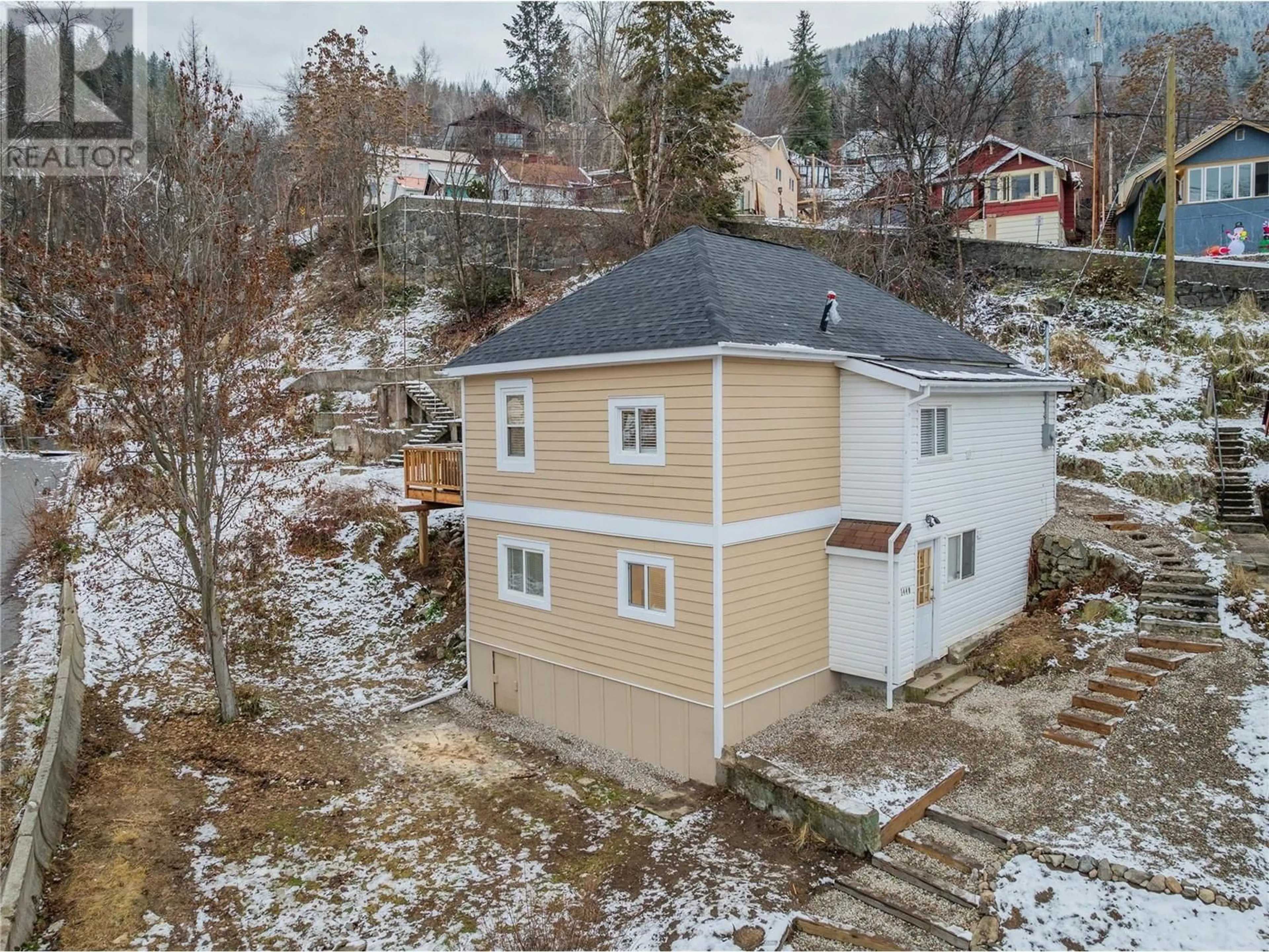 A pic from outside/outdoor area/front of a property/back of a property/a pic from drone, building for 1440A Ravine Street, Trail British Columbia V1R4J4