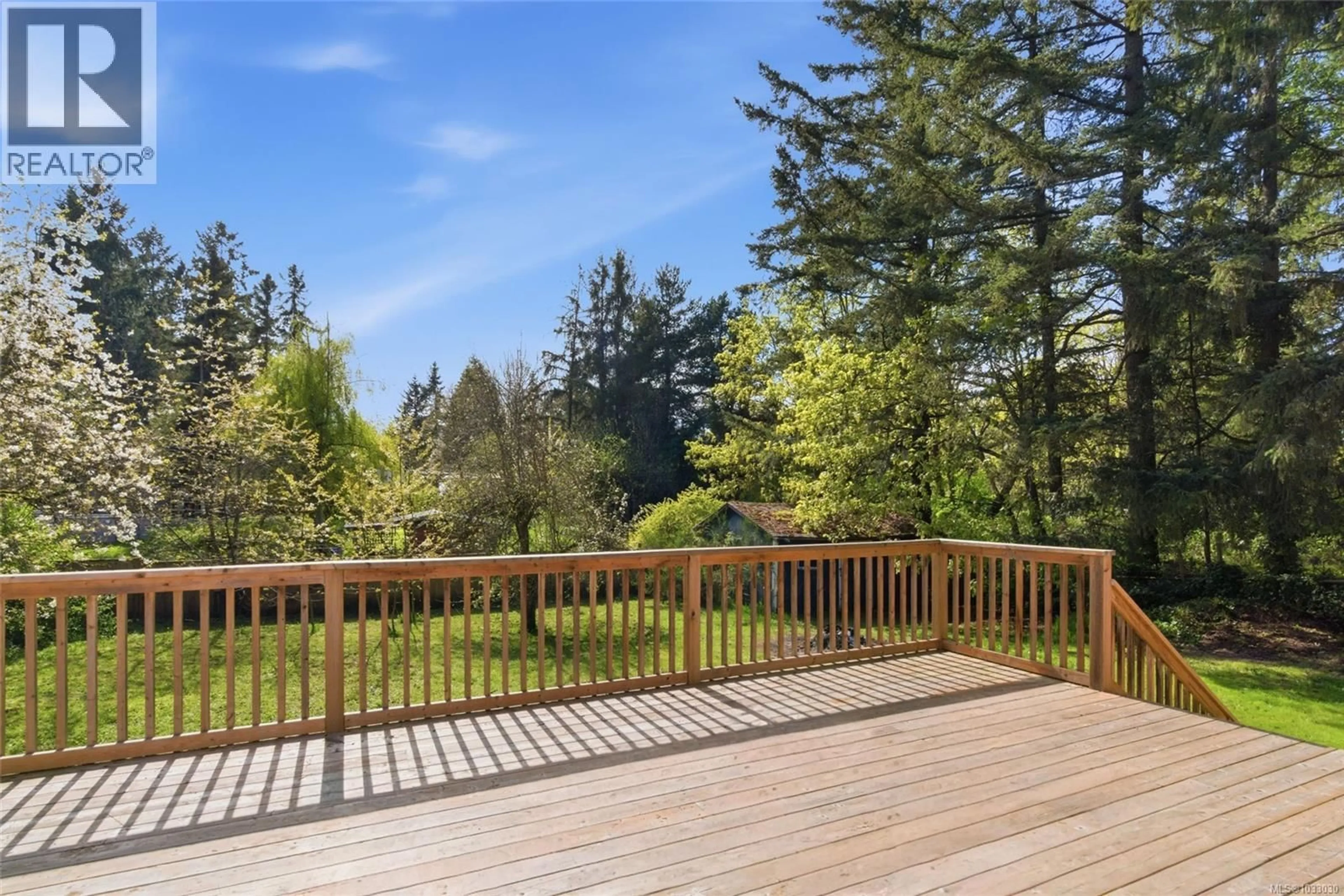 Patio, forest/trees view for 1747 CEDAR ROAD NORTHEAST, Nanaimo British Columbia V9X1L5