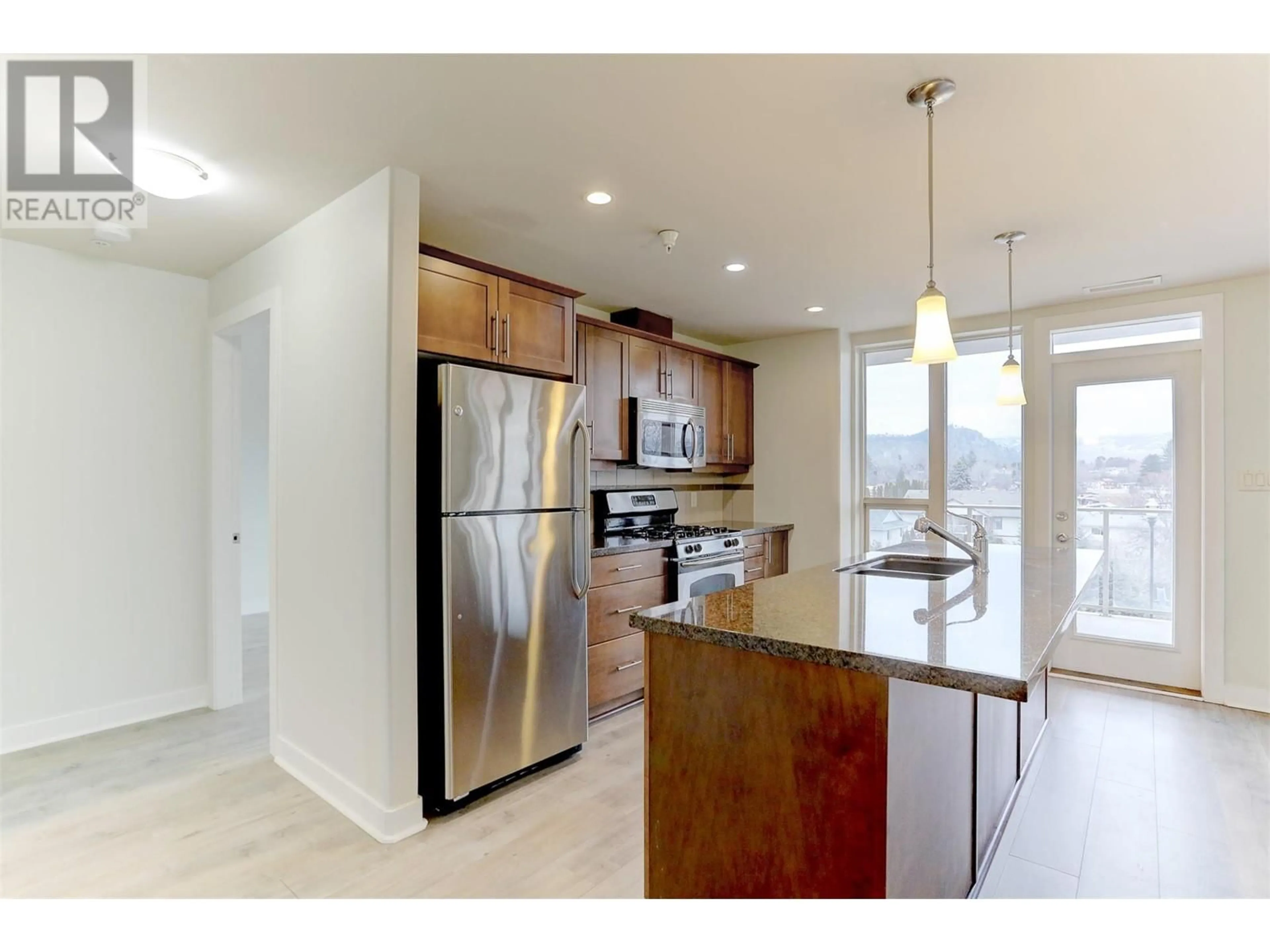 Open concept kitchen, unknown for 1160 Bernard Avenue Unit# 304, Kelowna British Columbia V1Y6R2