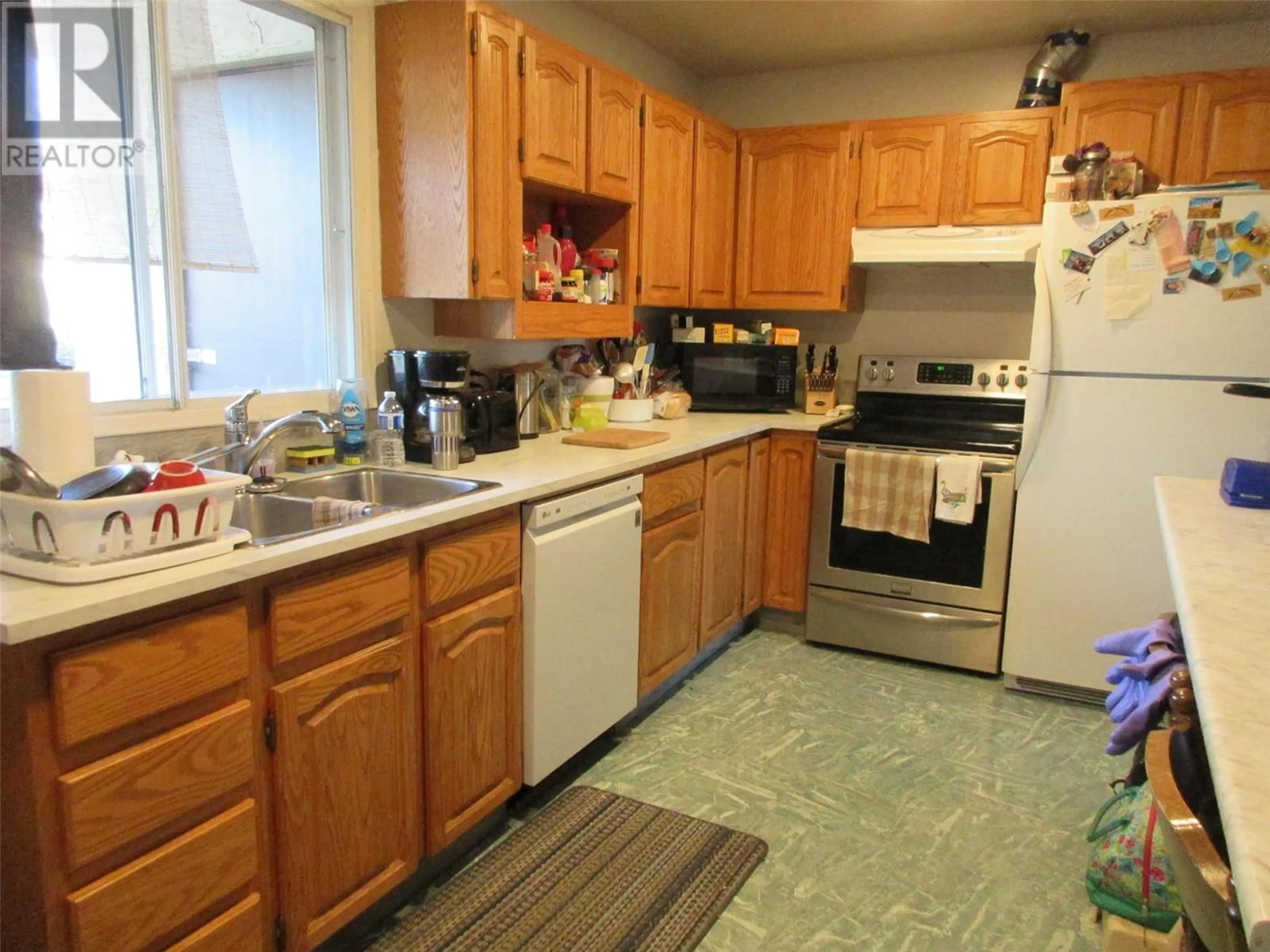 Standard kitchen, unknown for 1843 Menzies Street, Merritt British Columbia V1K1E4