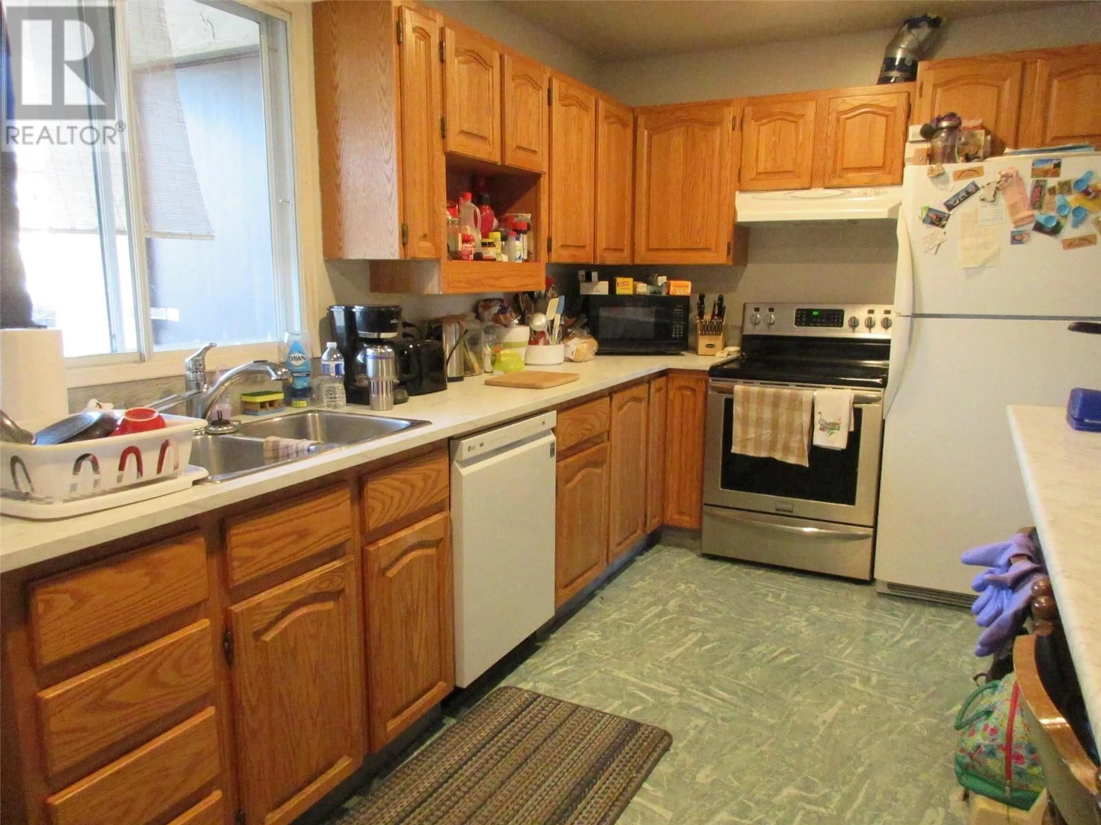 Standard kitchen, unknown for 1843 Menzies Street, Merritt British Columbia V1K1E4