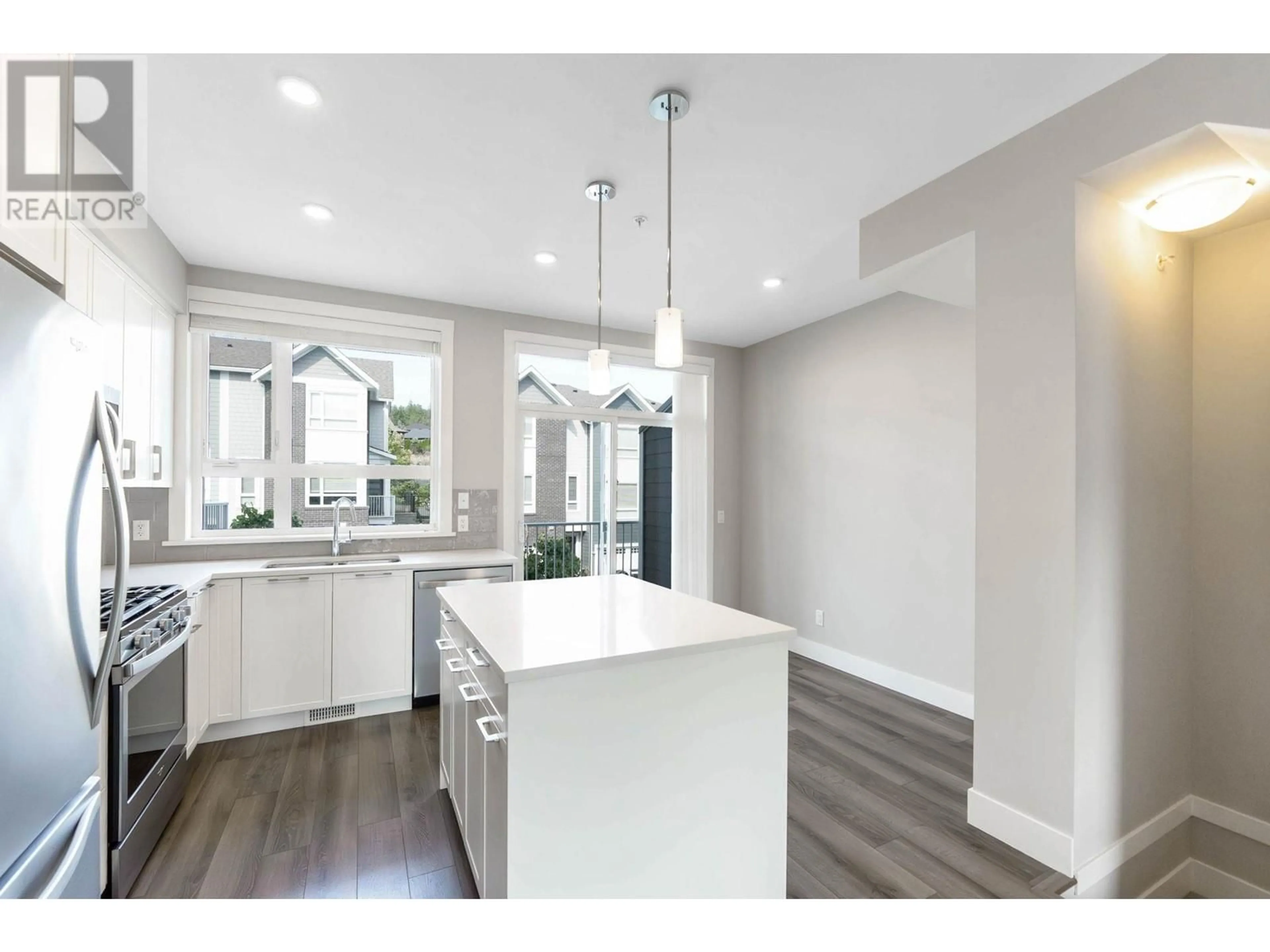 Open concept kitchen, unknown for 13098 Shoreline Way Unit# 60, Lake Country British Columbia V4A0A8