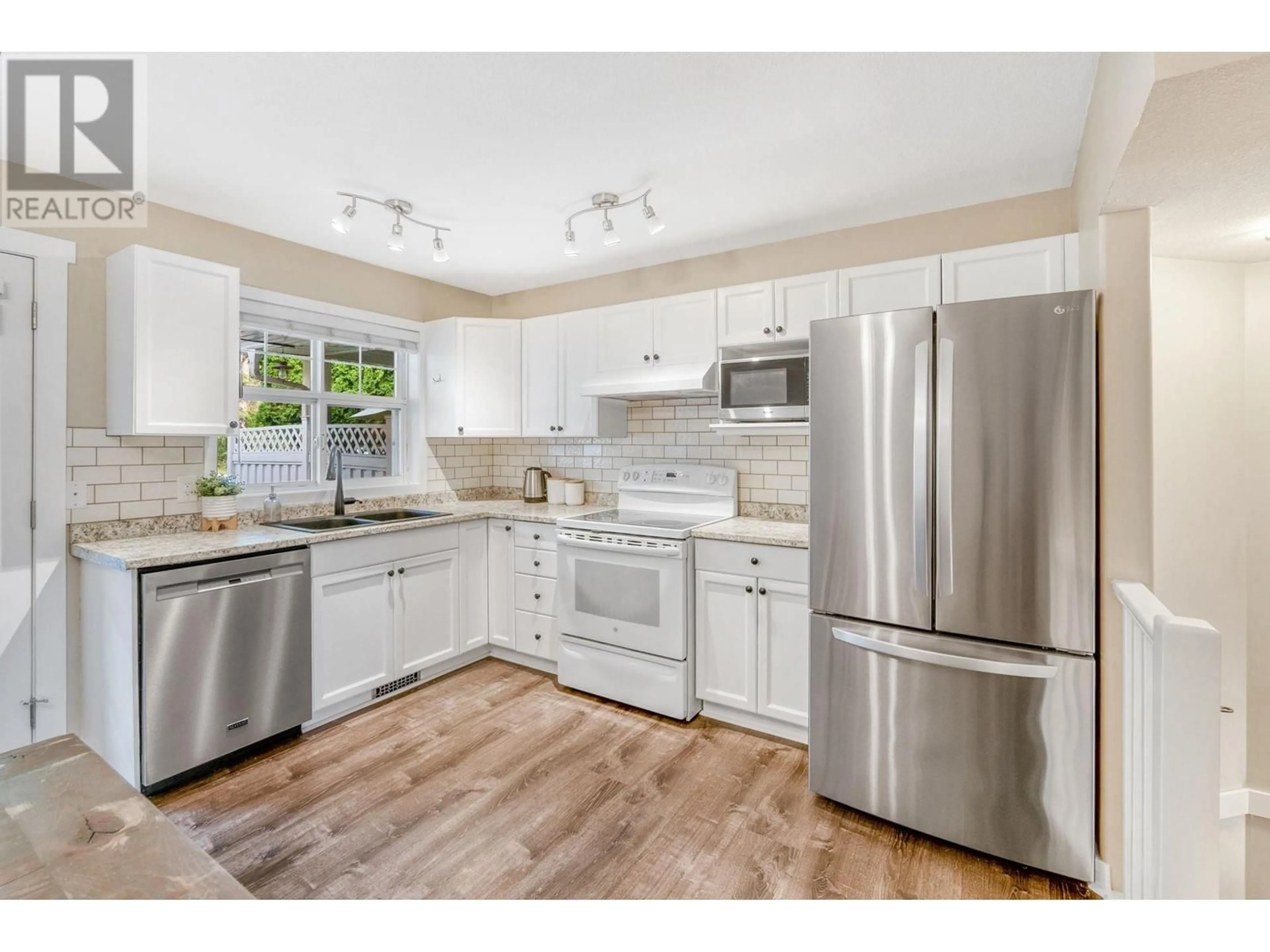 Open concept kitchen, unknown for 102 3825 Glen Canyon Drive, West Kelowna British Columbia V4T2T4