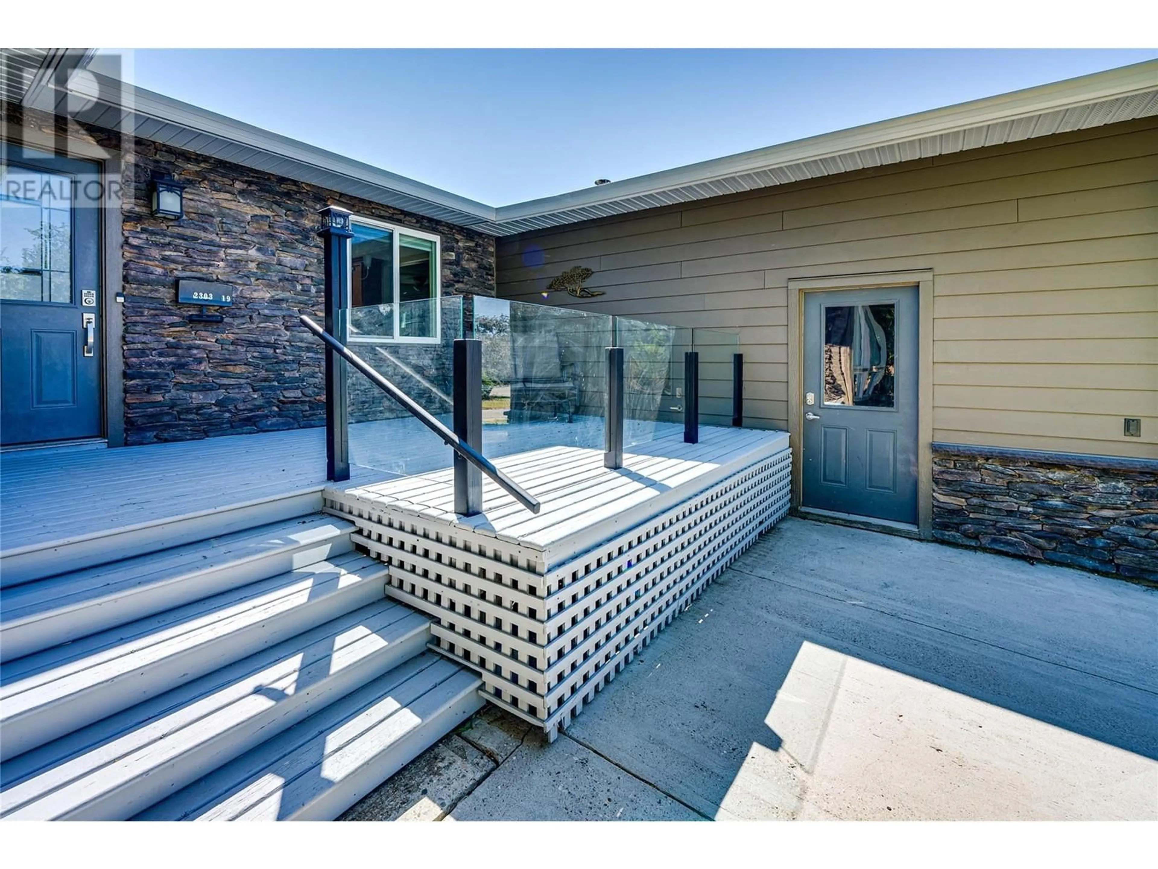 Patio, unknown for 2303 19 Street, Vernon British Columbia V1T4B3