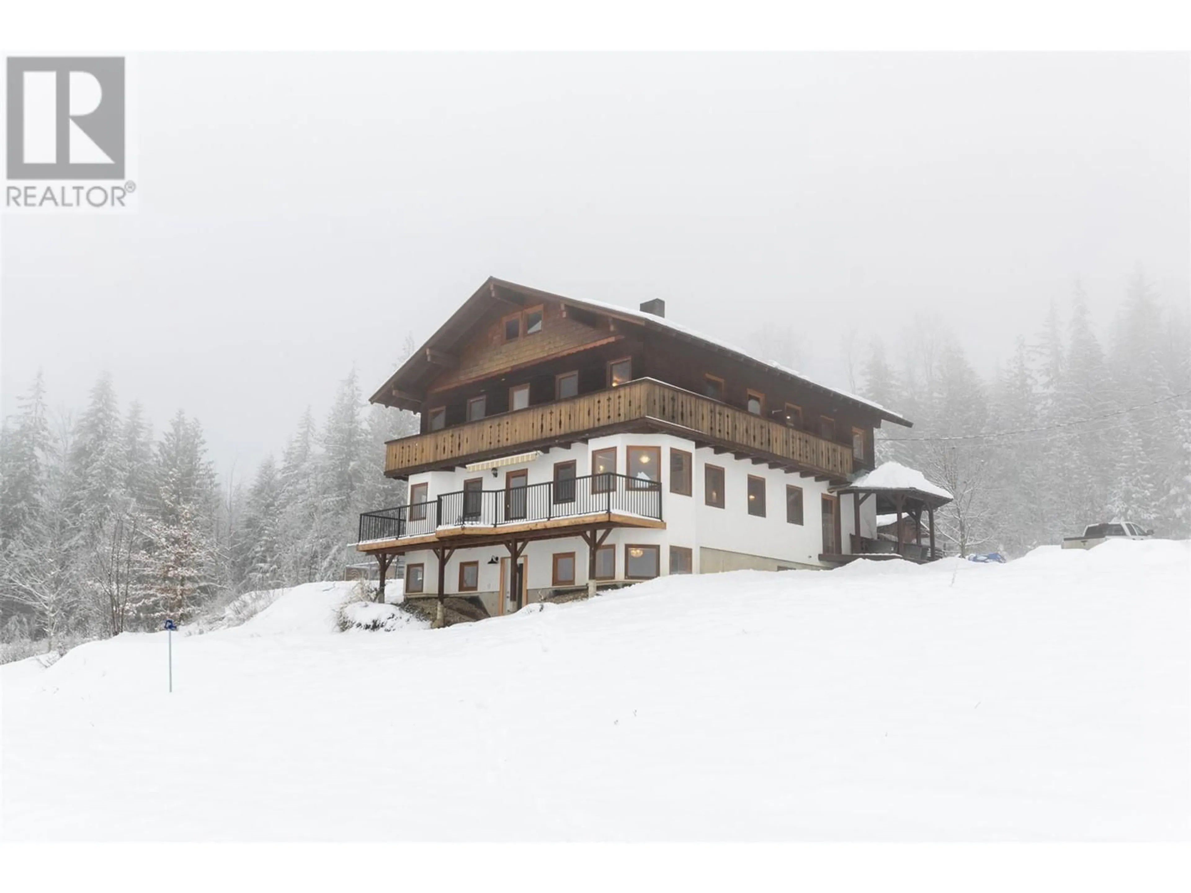 Blurry image for 100 LIDSTONE ROAD, Salmon Arm British Columbia V1E2Y1