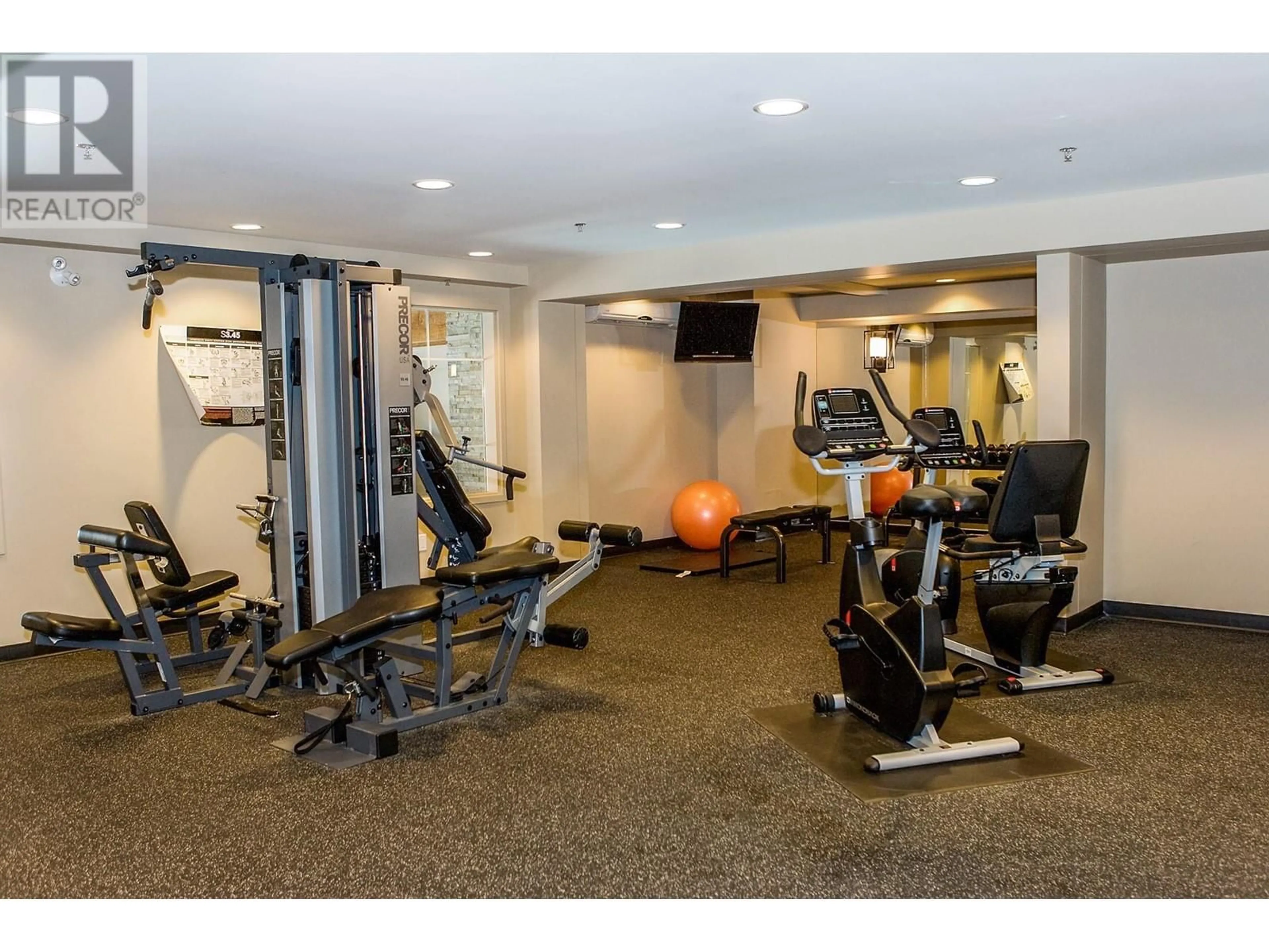 Gym or fitness room for 1075 Sunset Drive Unit# 1005, Kelowna British Columbia V1Y9Y9