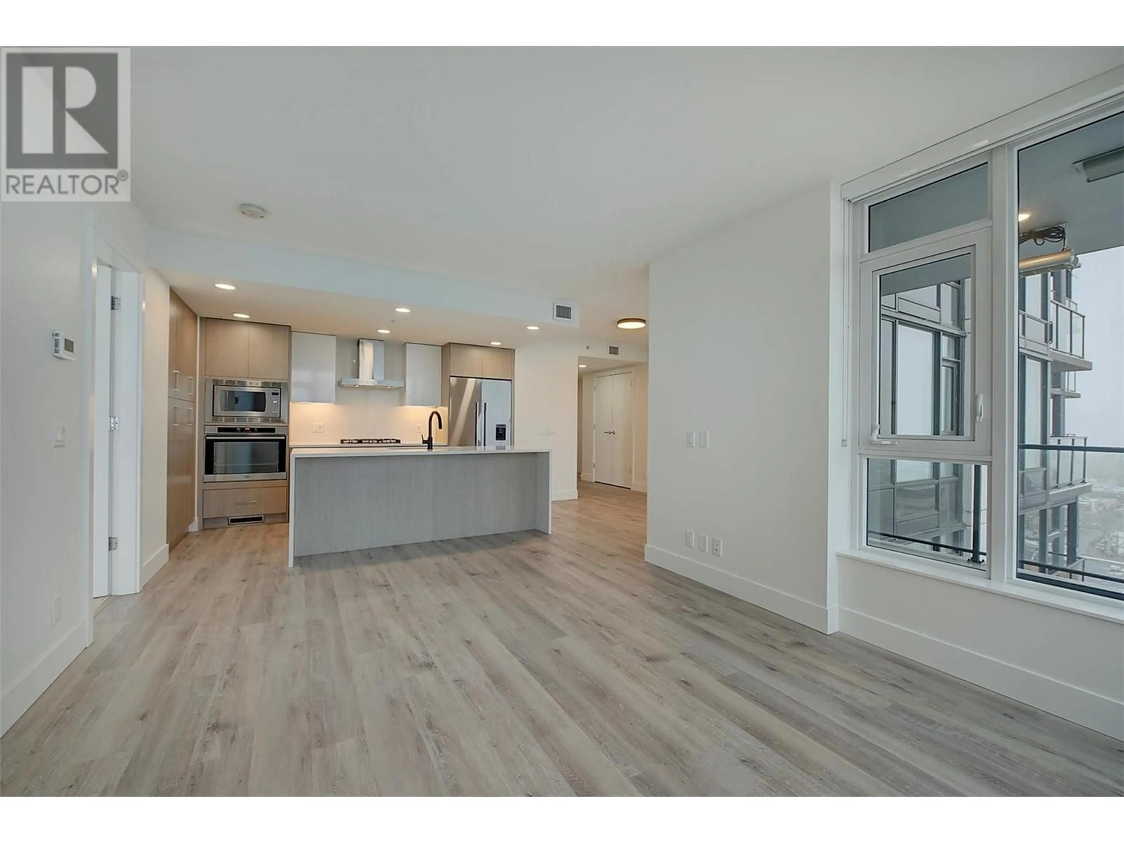 Open concept kitchen, unknown for 1588 Ellis Street Unit# 1402, Kelowna British Columbia V1Y0H1