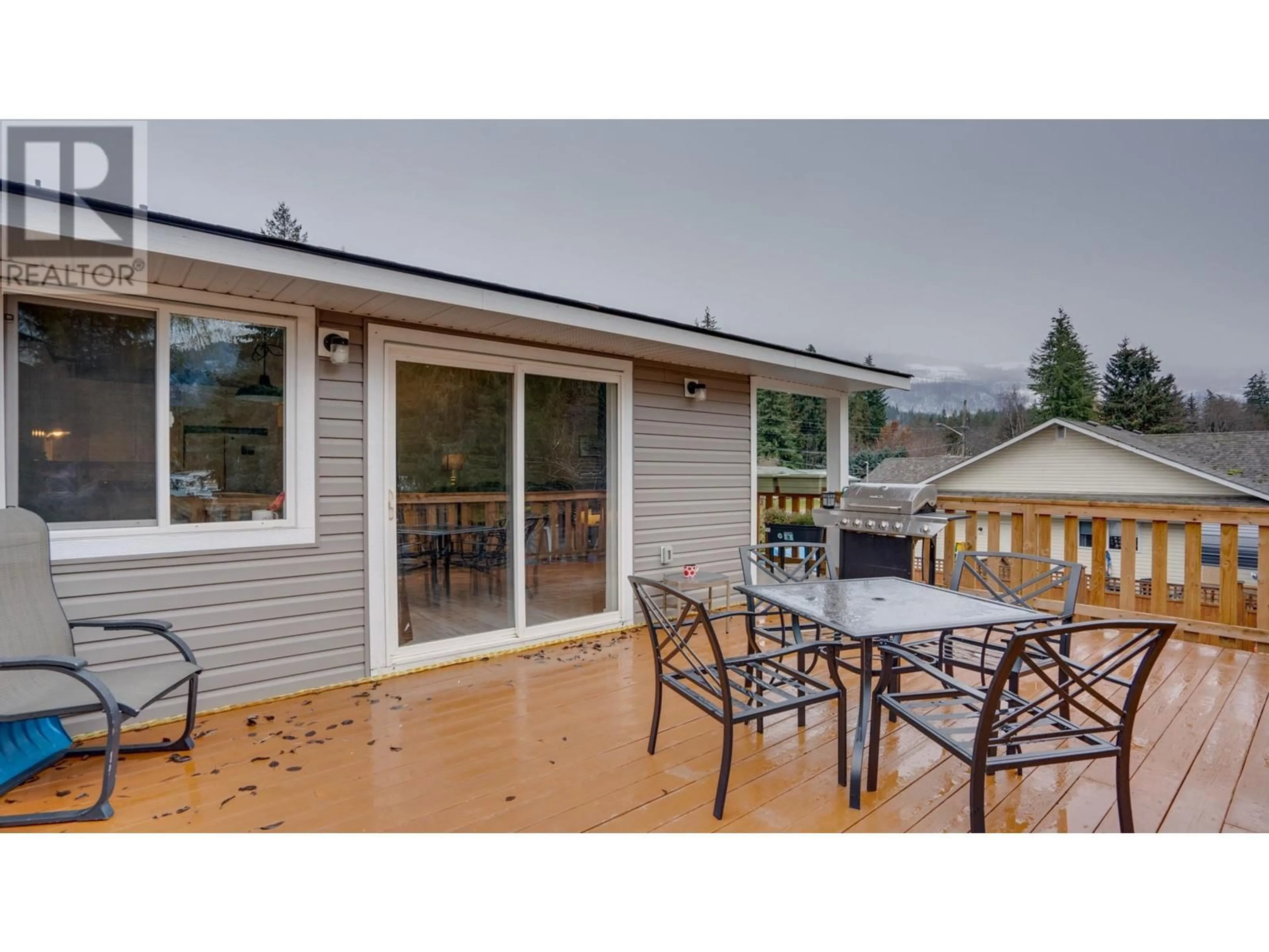 Patio, mountain view for 434 Maduik Avenue, Sicamous British Columbia V0E2V1