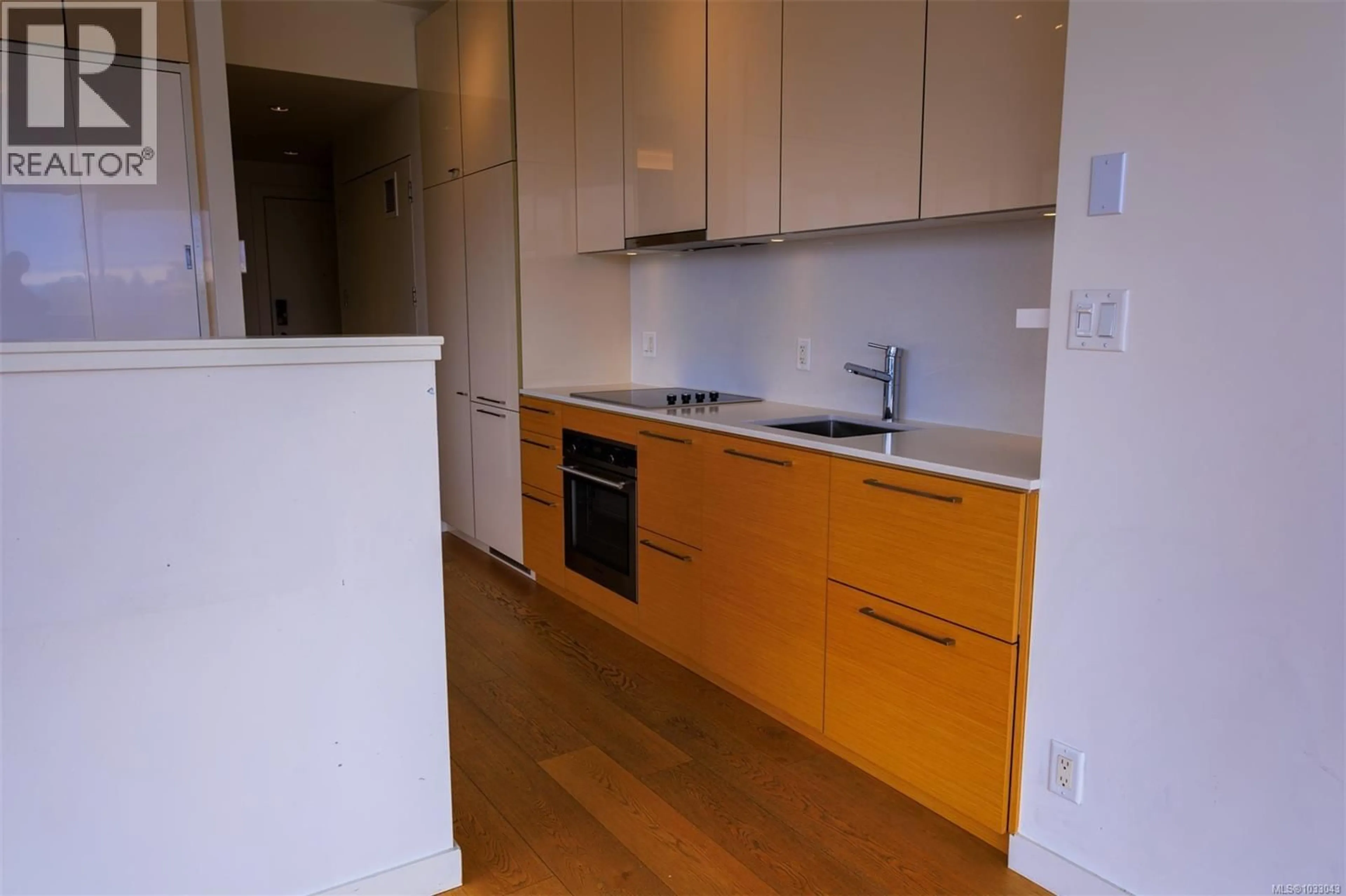 Standard kitchen, unknown for 312B - 456 PANDORA AVENUE, Victoria British Columbia V8W0E3