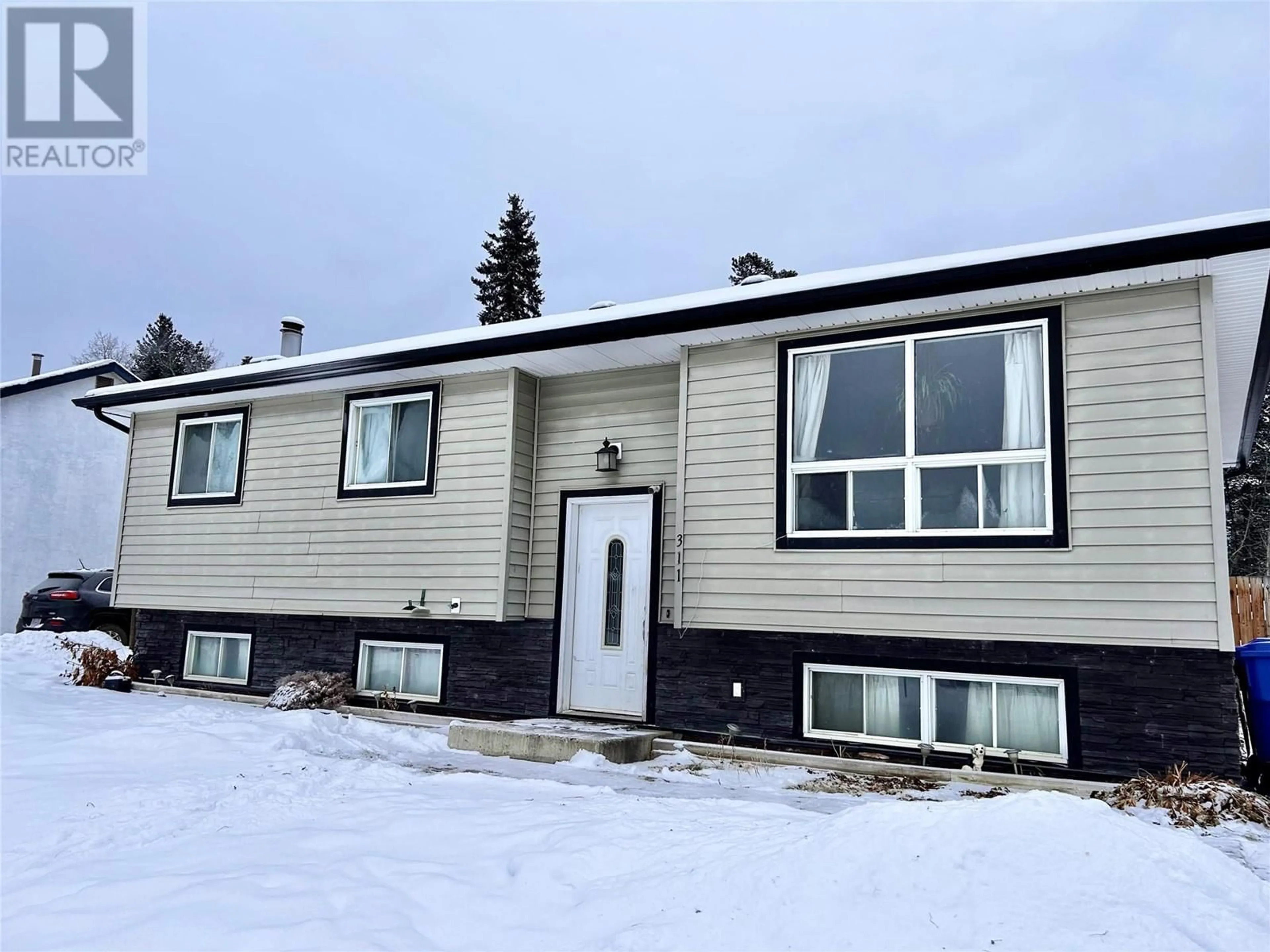 Home with vinyl exterior material, street for 311 COTTONWOOD Avenue, Tumbler Ridge British Columbia V0C2W0