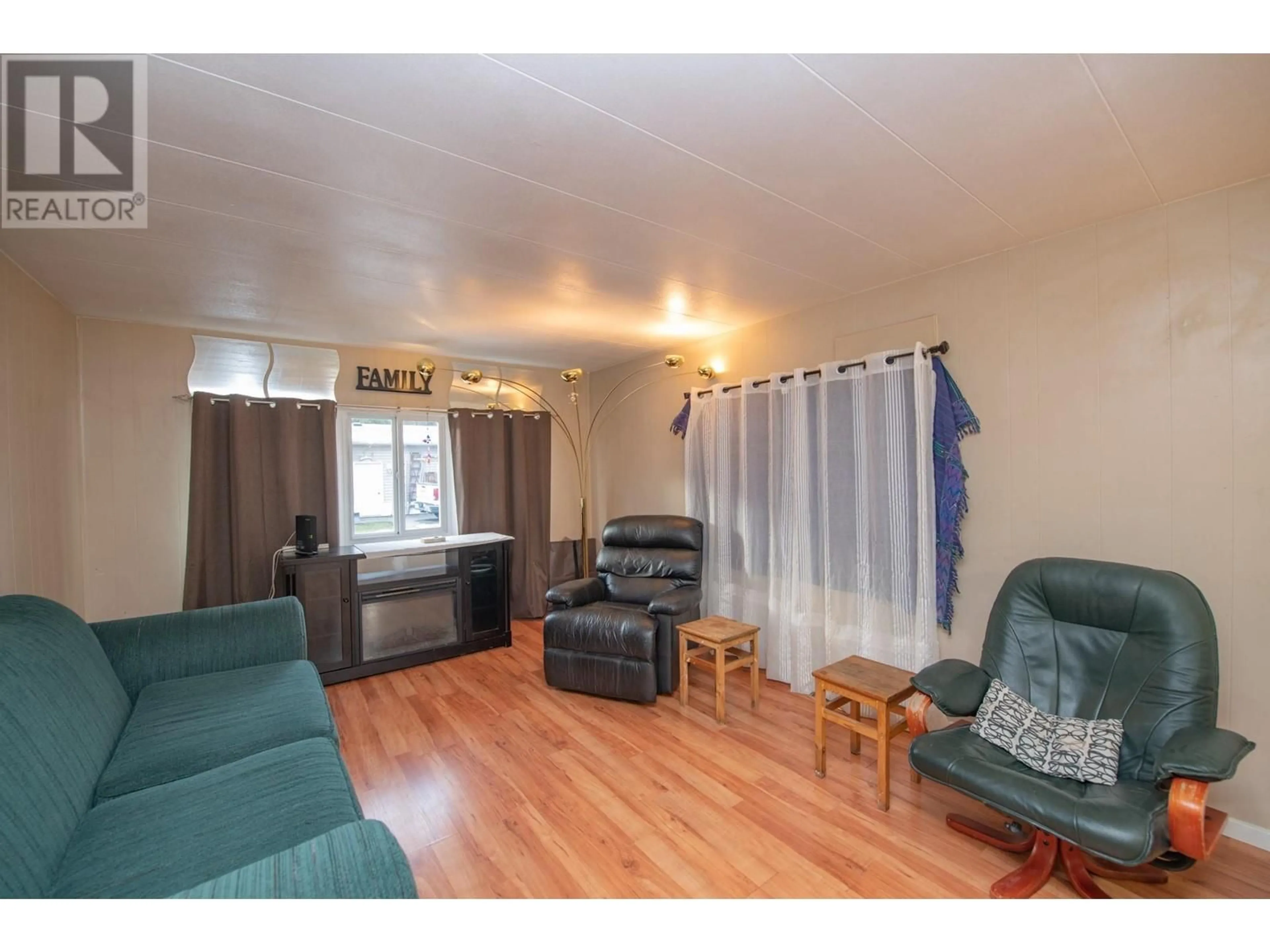 Living room with furniture, unknown for 13 - 2313 SHUSWAP AVENUE, Lumby British Columbia V0E2G0