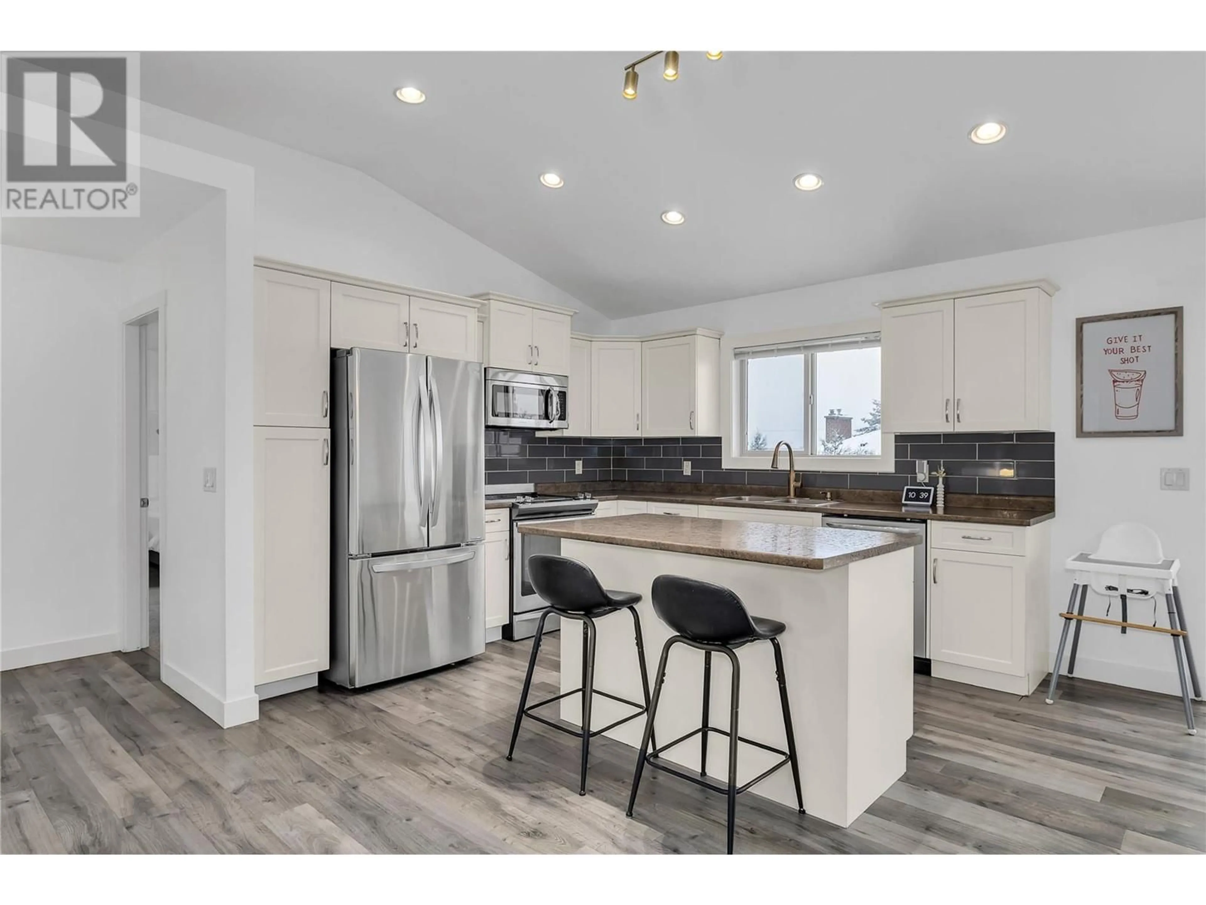 Open concept kitchen, unknown for 1470 BRENTWOOD Road, West Kelowna British Columbia V1Z1L4