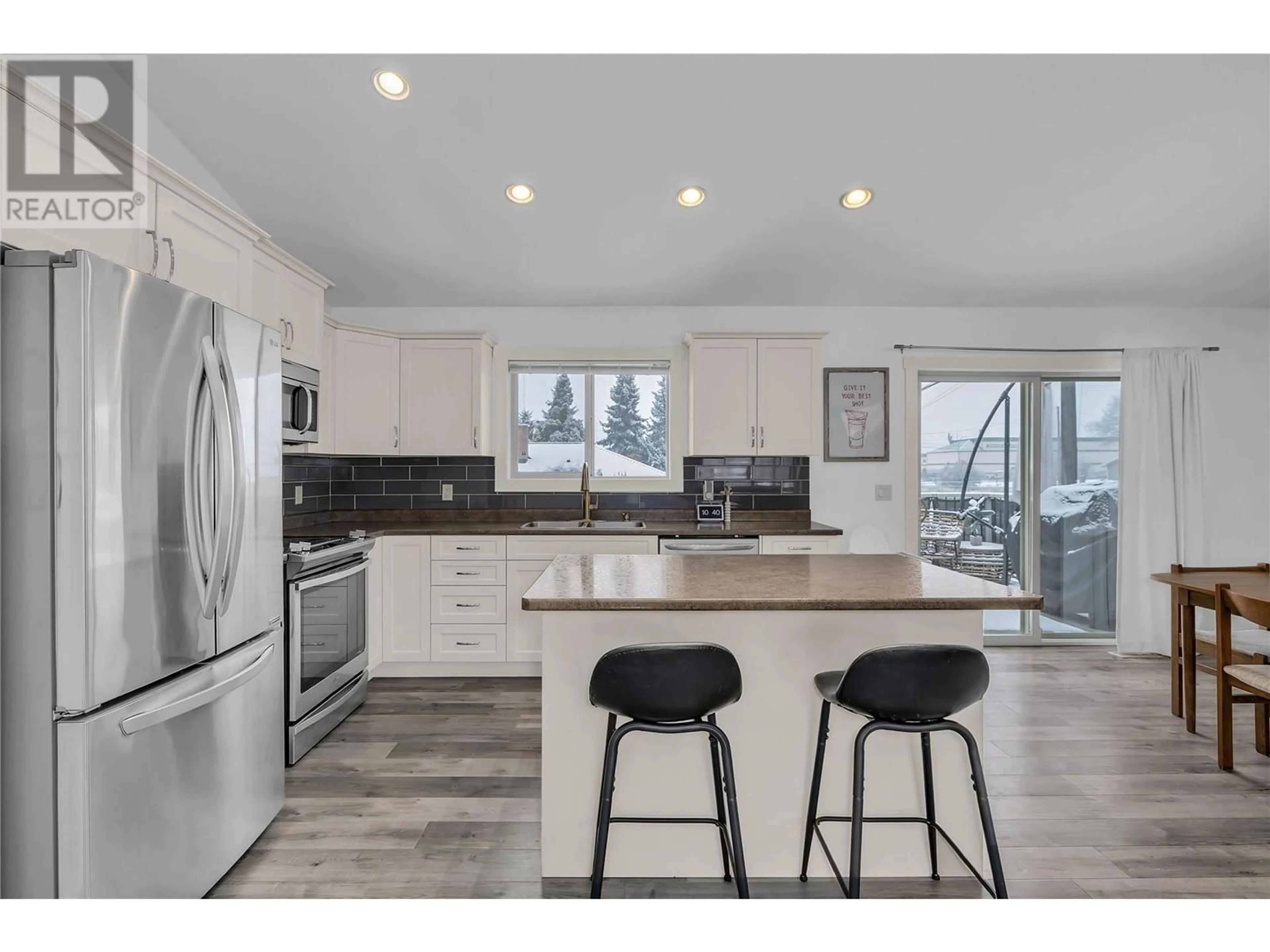 Open concept kitchen, unknown for 1470 BRENTWOOD Road, West Kelowna British Columbia V1Z1L4