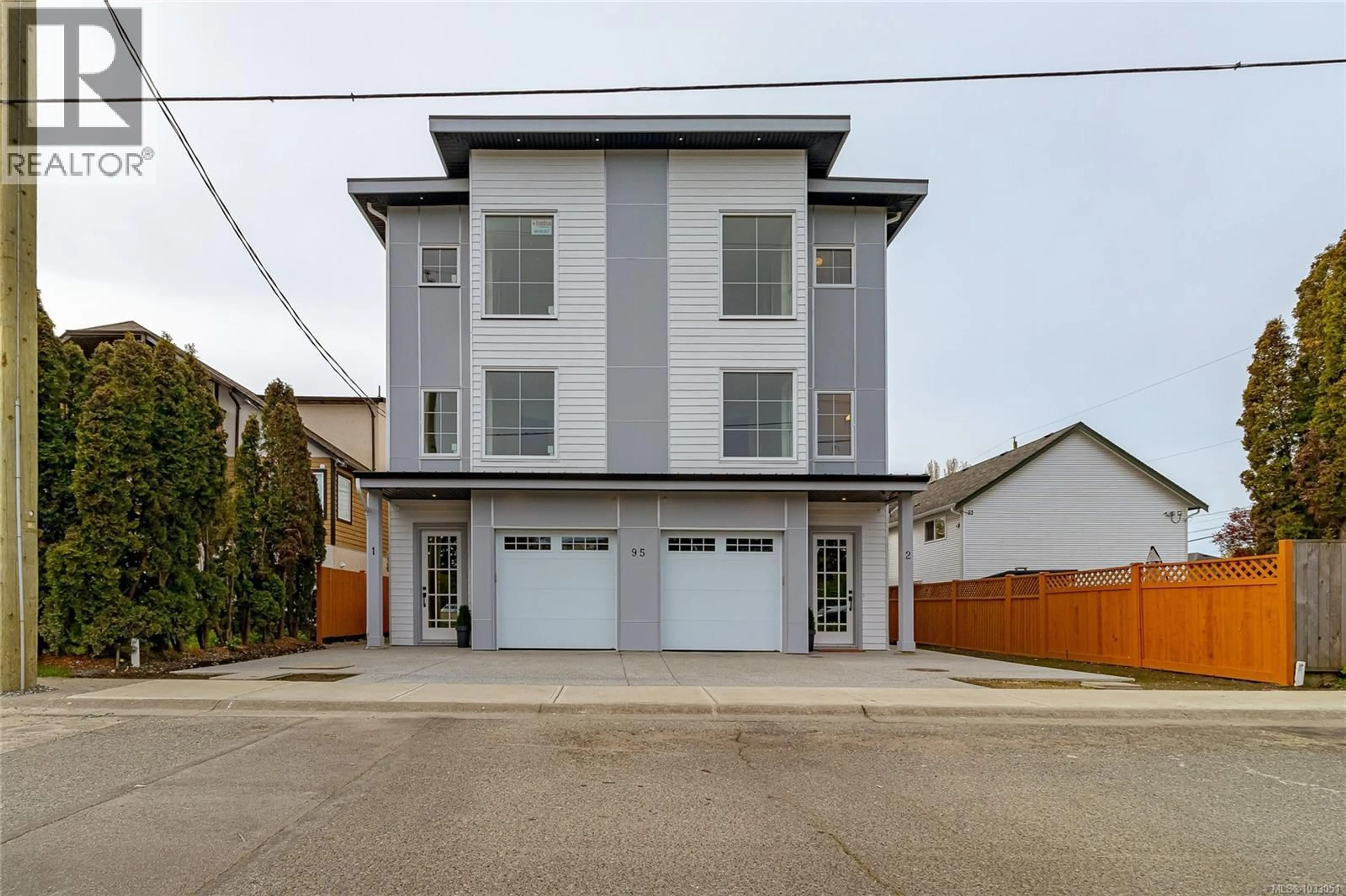 Unknown for # 3 - 95 BATTLEFORD AVENUE, Saanich British Columbia V8Z1K5