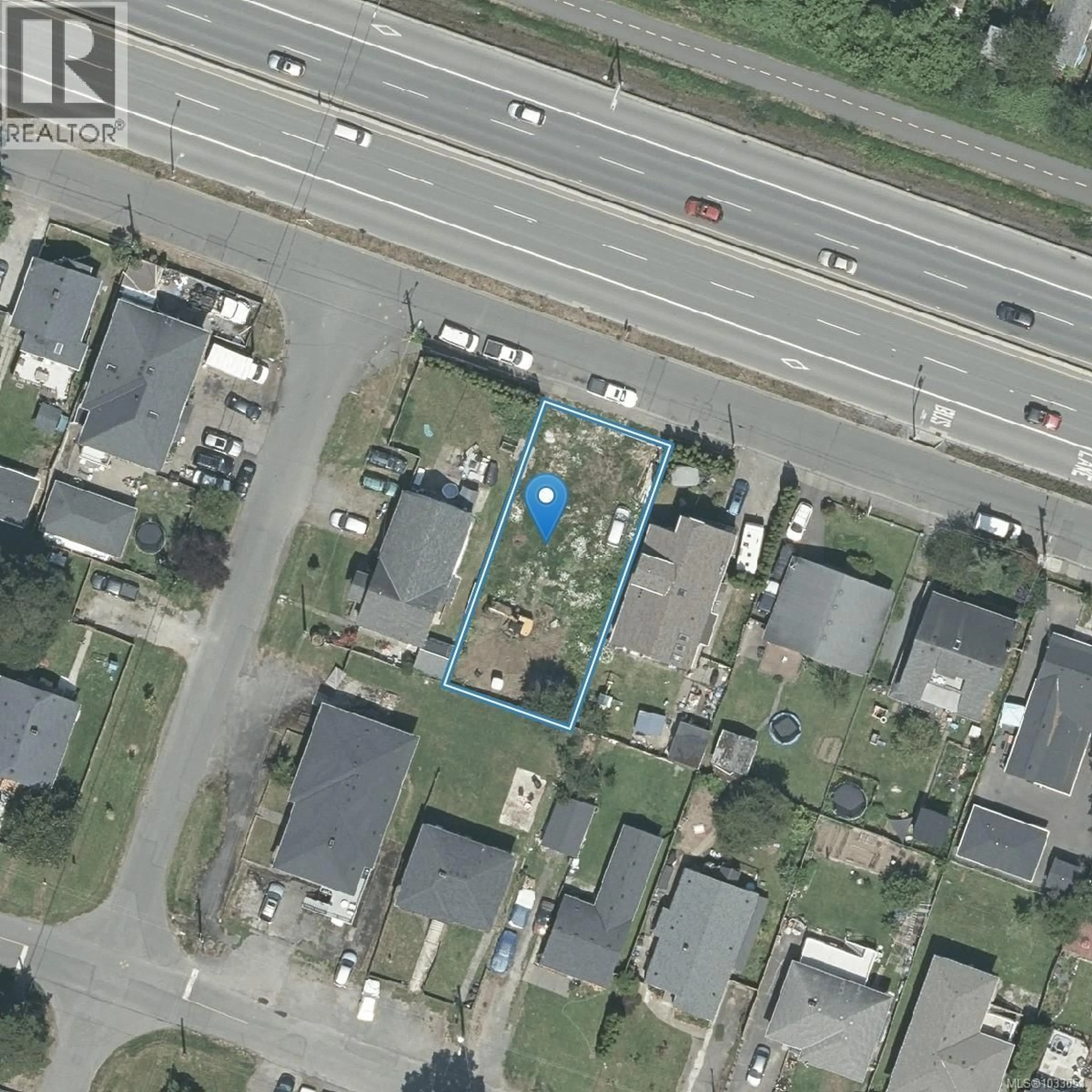 A pic from outside/outdoor area/front of a property/back of a property/a pic from drone, street for # 3 - 95 BATTLEFORD AVENUE, Saanich British Columbia V8Z1K5